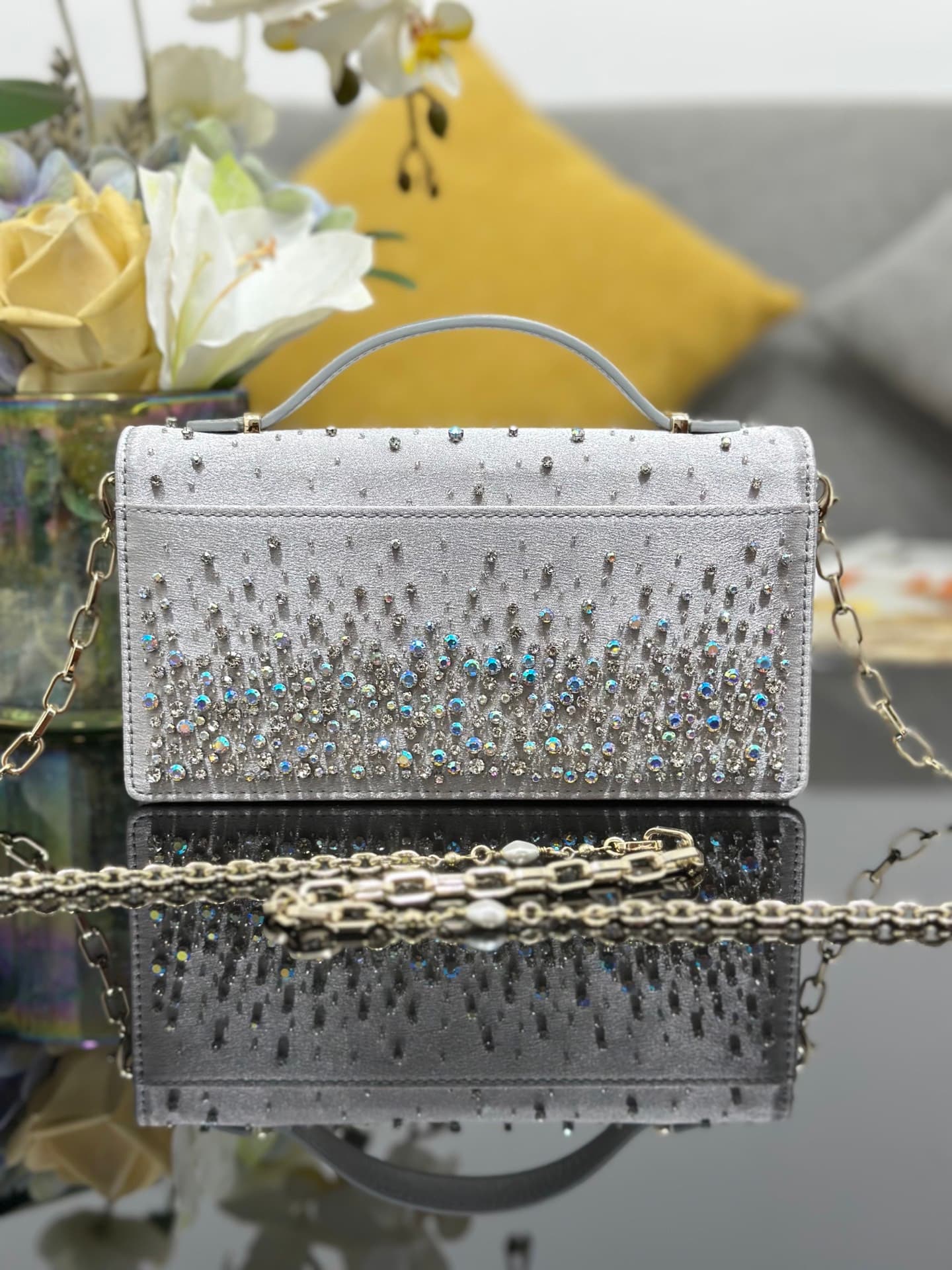2026 Miss Dior Mini Chain Bag M0997 Size:21*11.5*4 cm