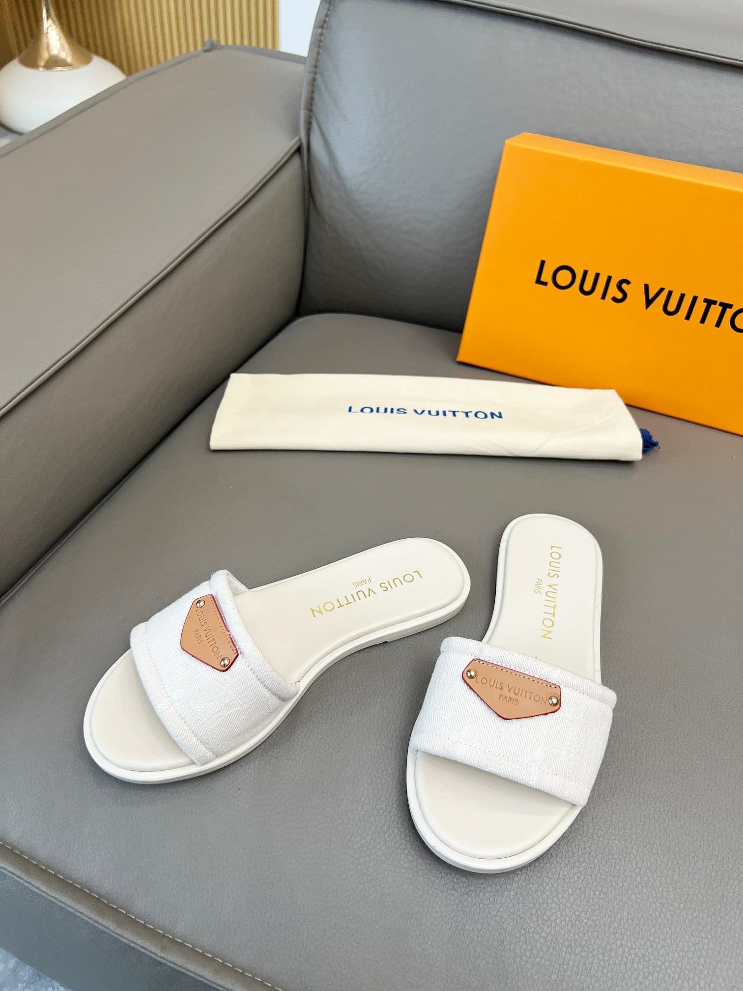 2026 LV Women Slippers
