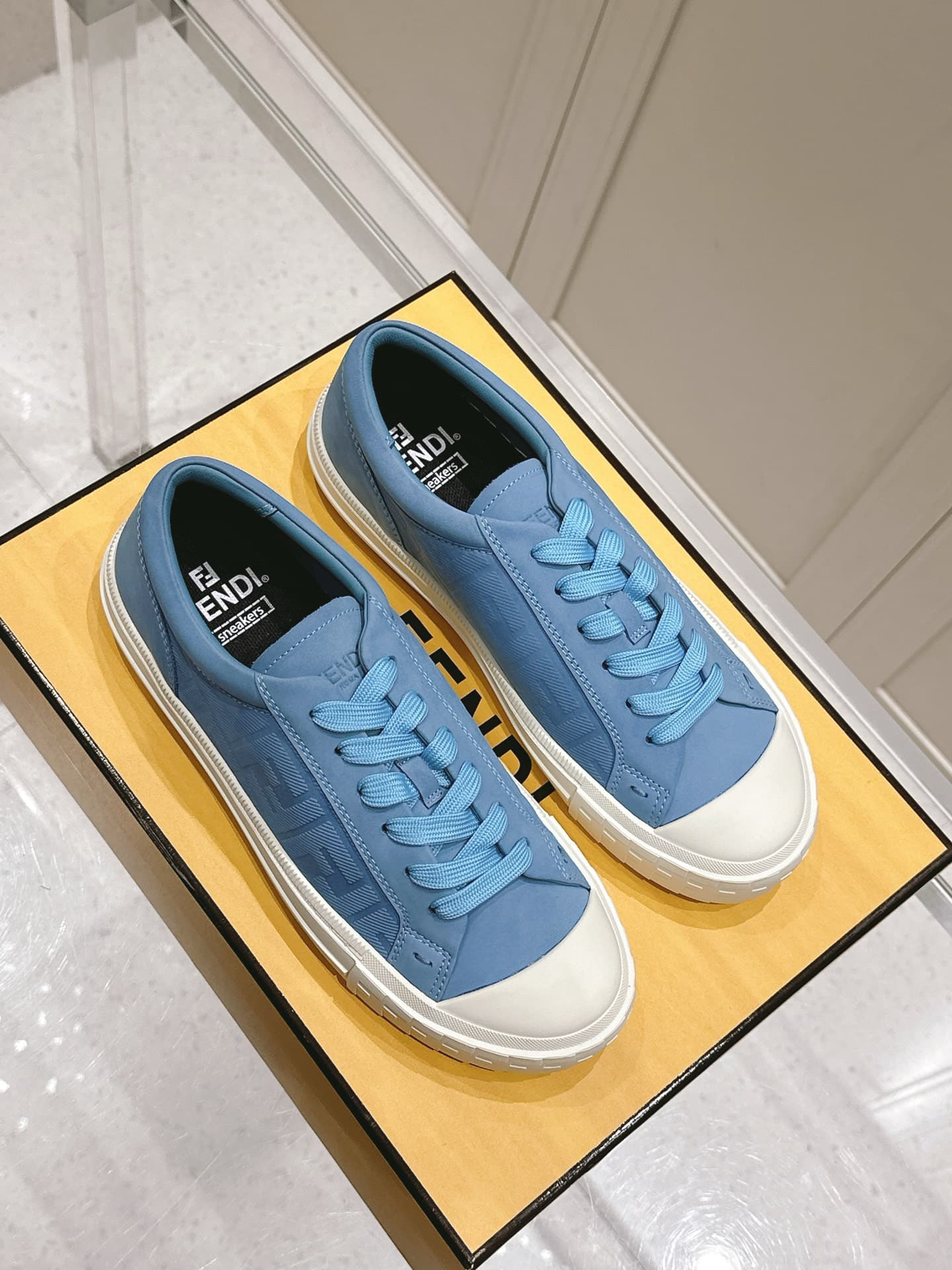 2026 Fendi Men and Women Shoes