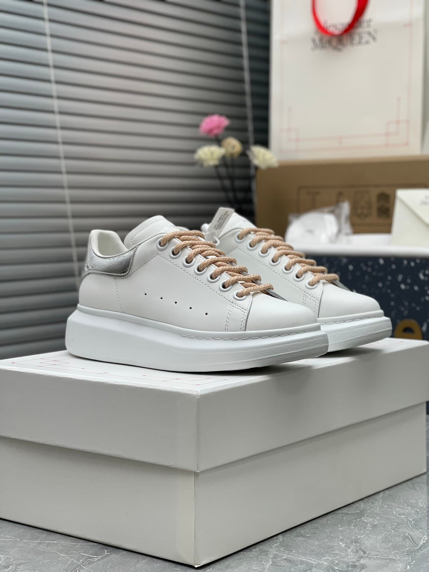 2026 Alexander McQueen Men and Women Shoes