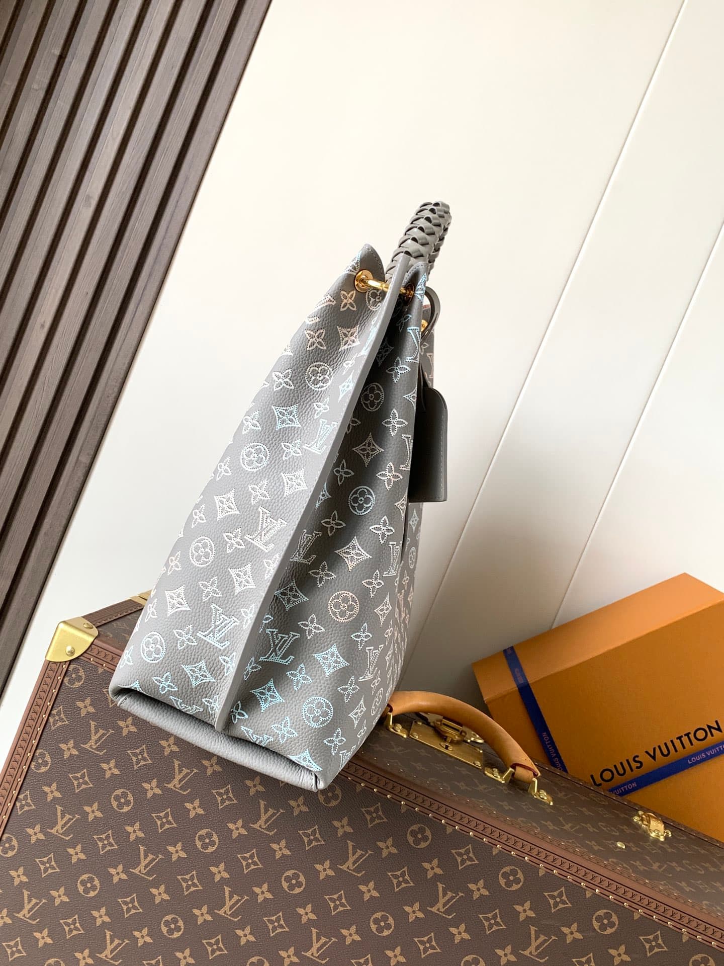 2026 LV Sac Carmel Handbag M23396 Size:40*17*35 cm