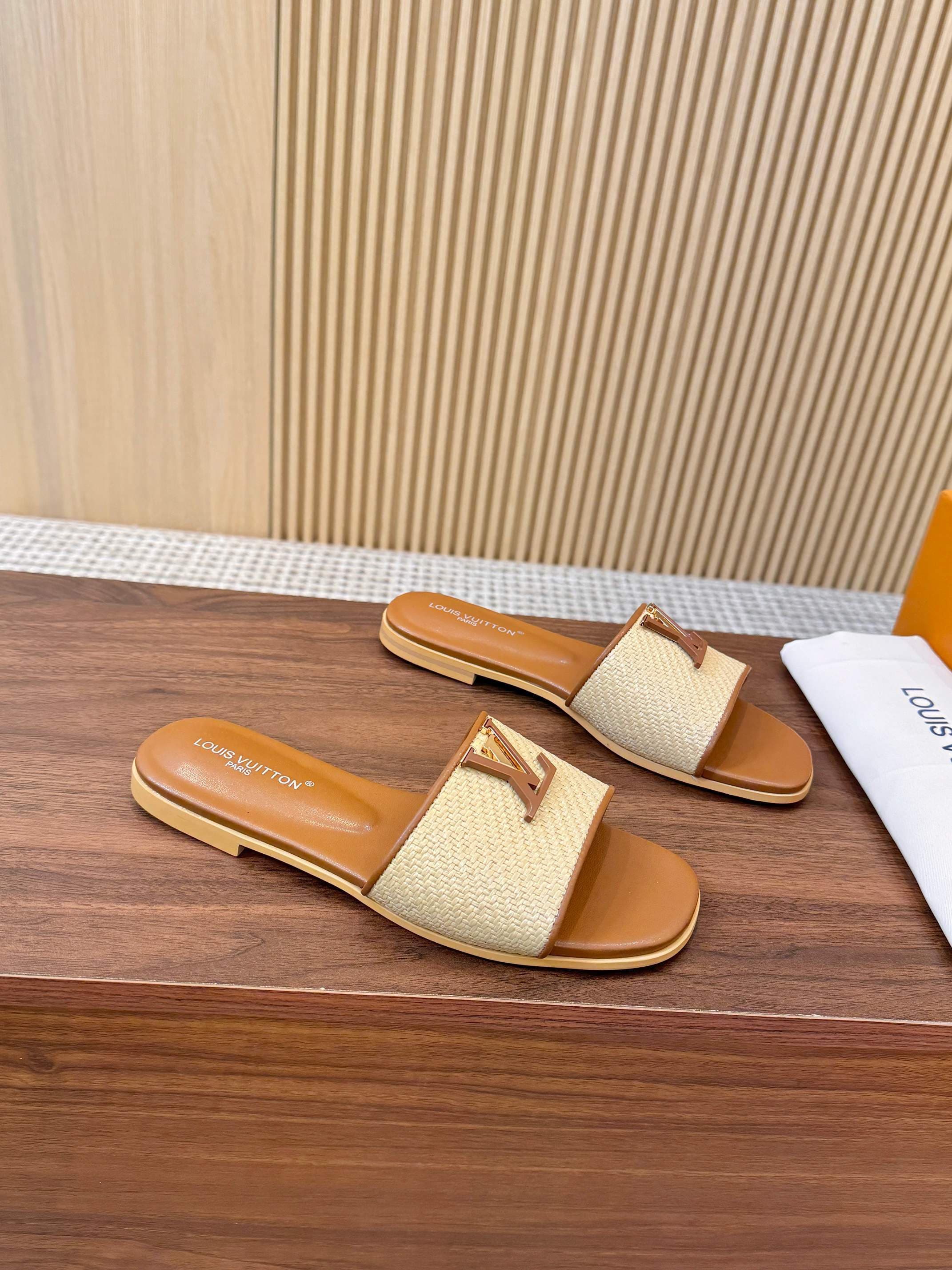 2026 LV Women Slippers