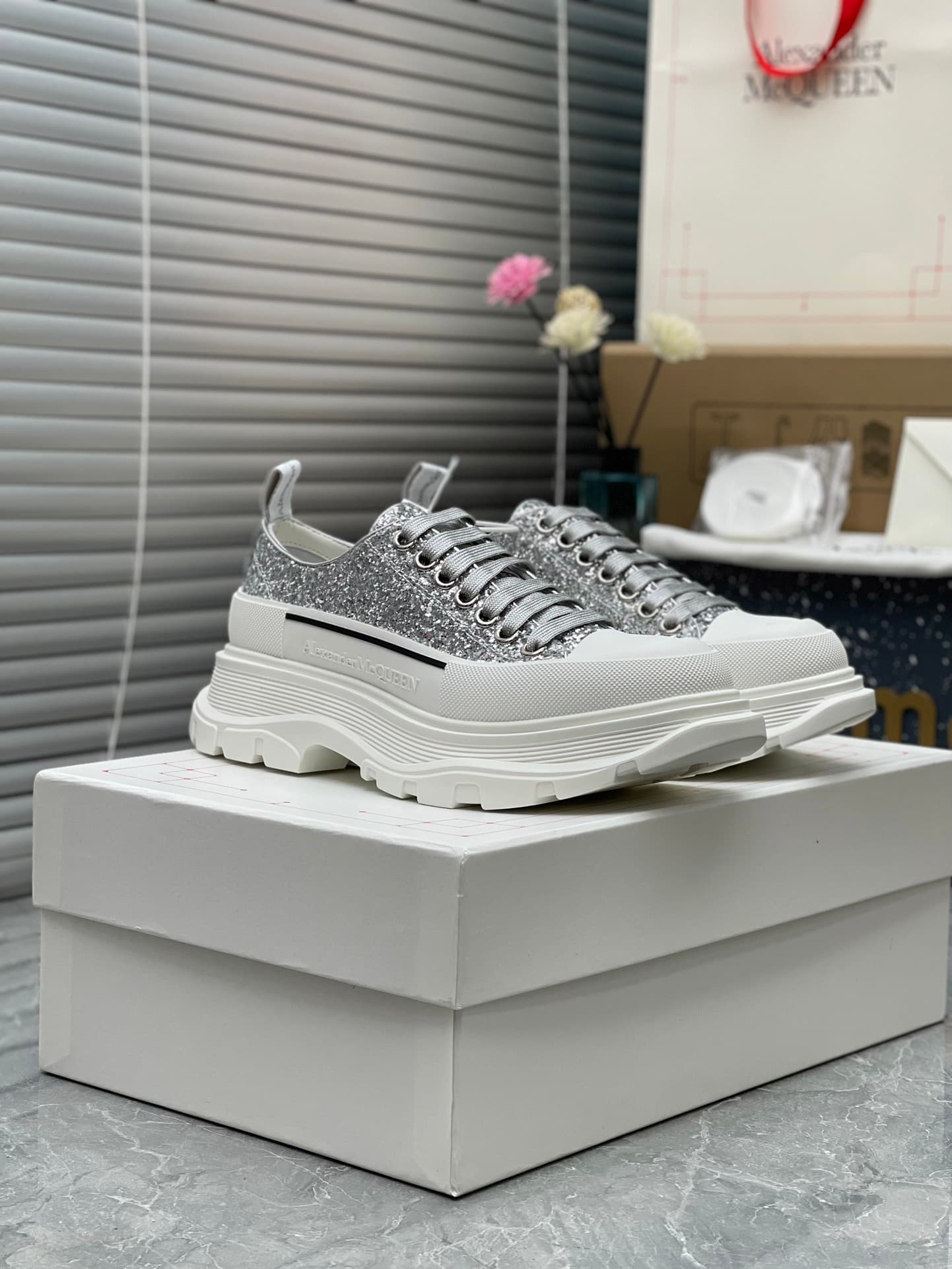 2026 Alexander McQueen Men and Women Shoes