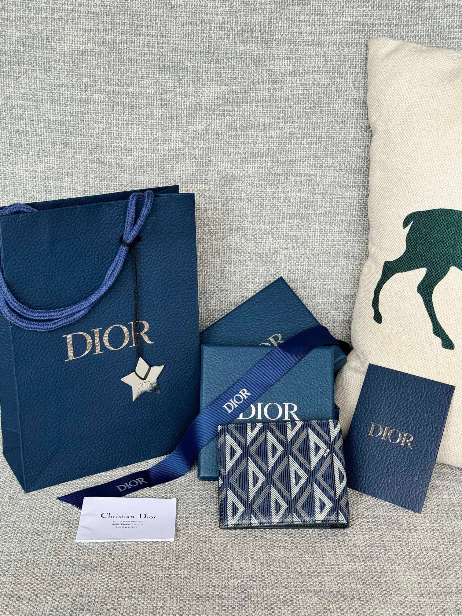 2026 Dior Wallet