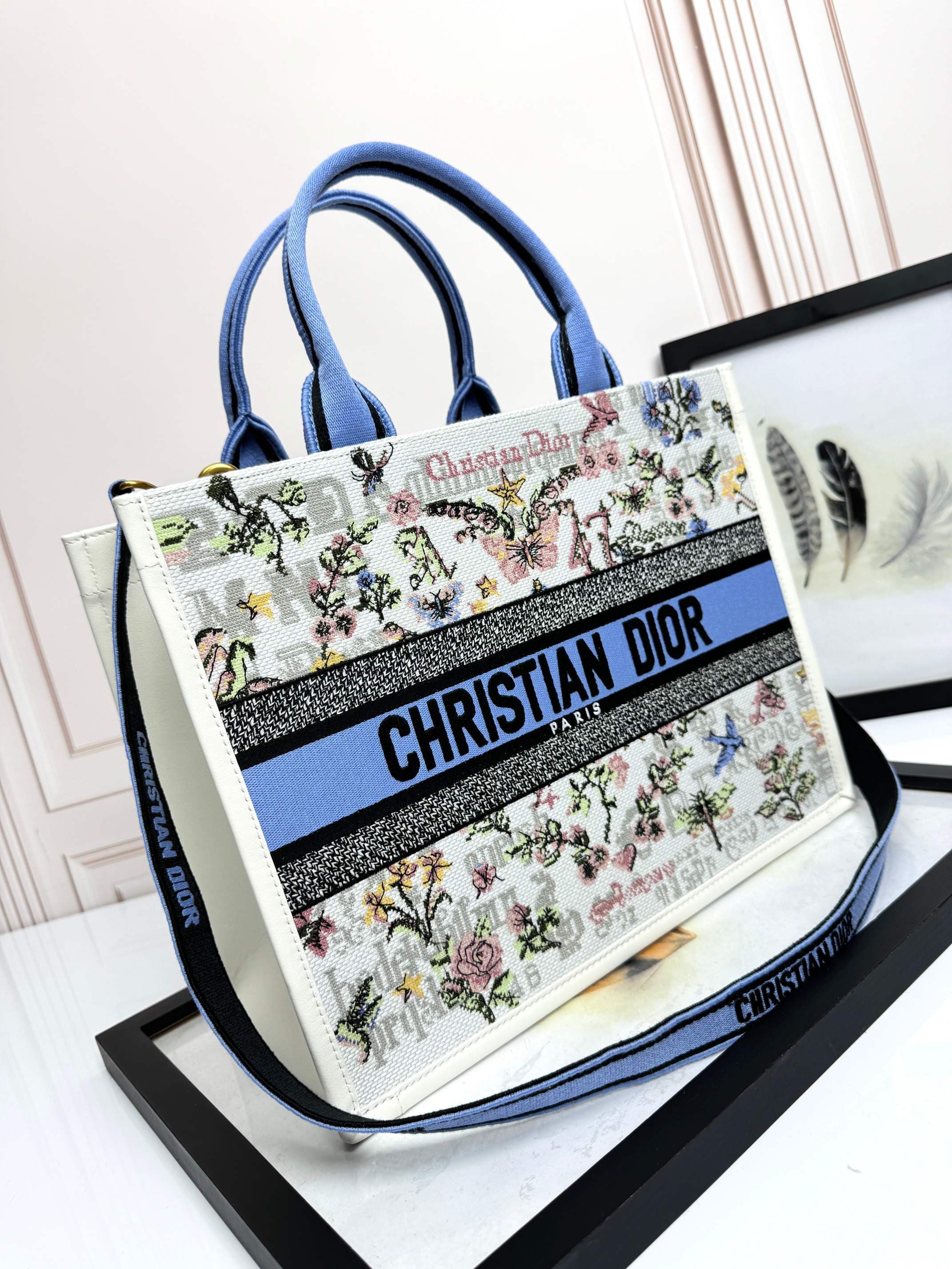 2026 Dior Book Tote Bag Size:36.5*28*17.5 cm