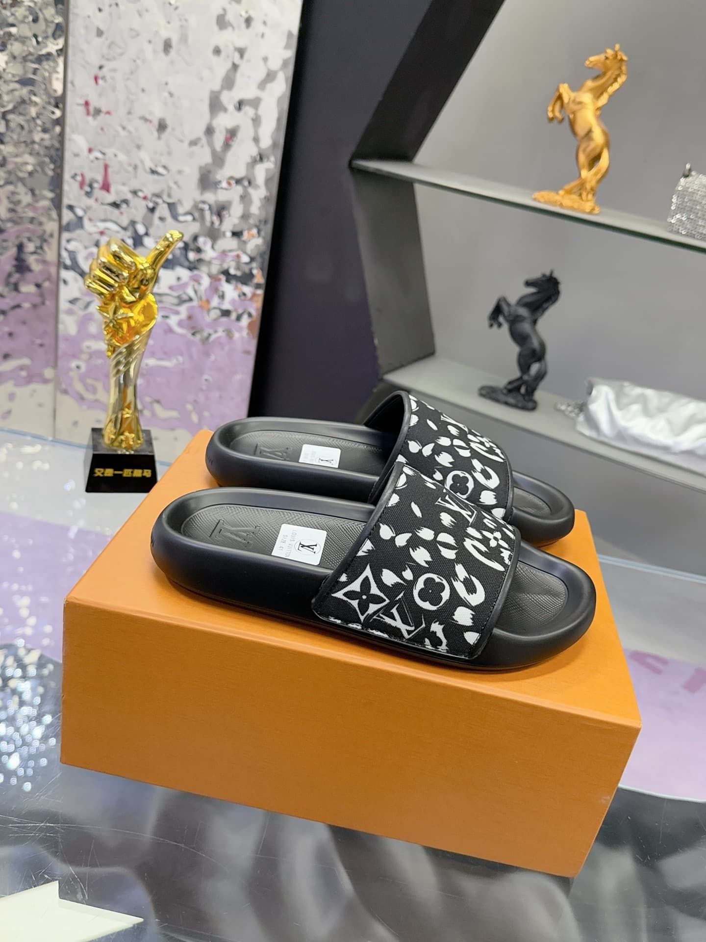 2026 LV Women Slippers