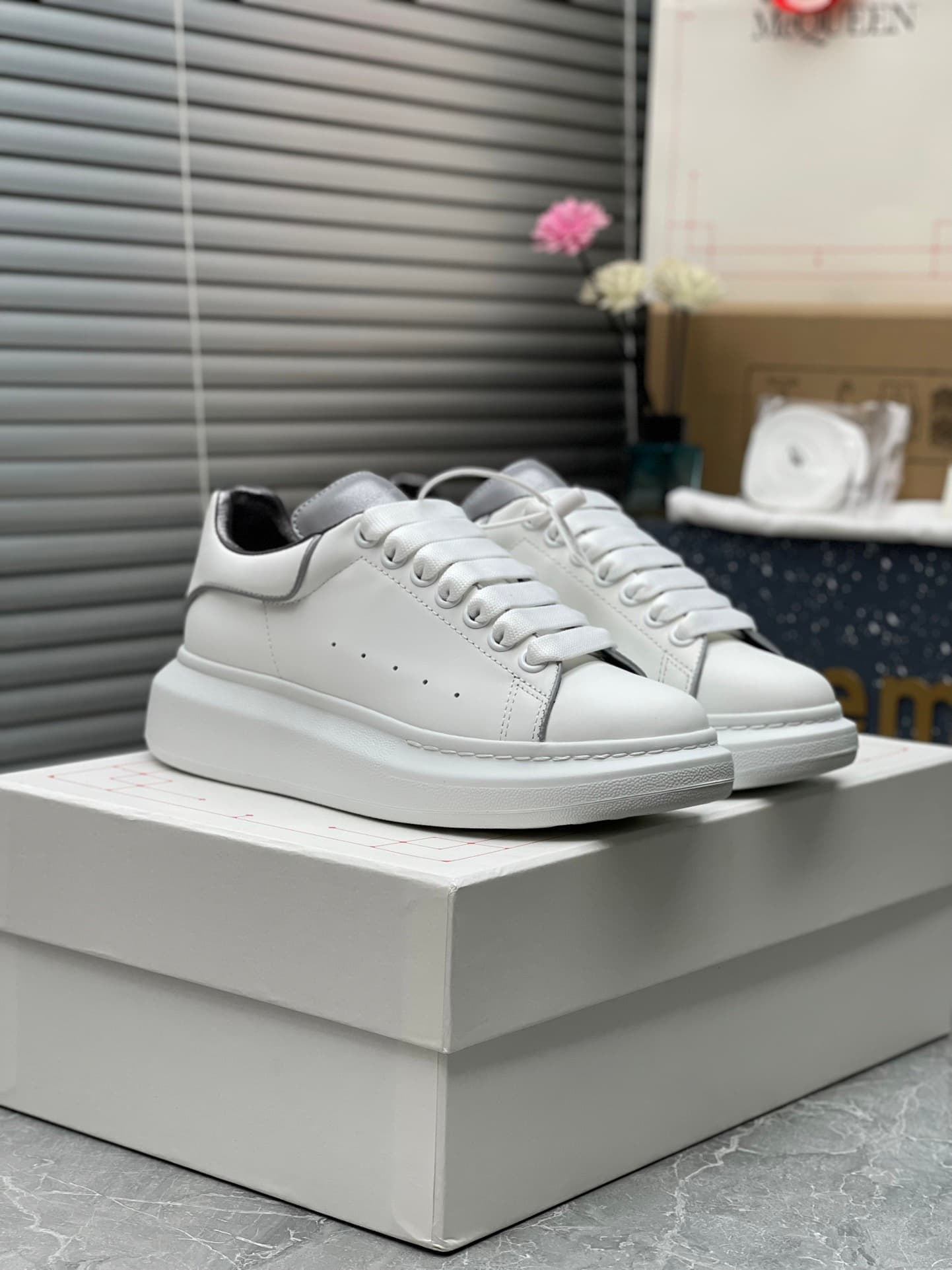 2026 Alexander McQueen Men and Women Shoes