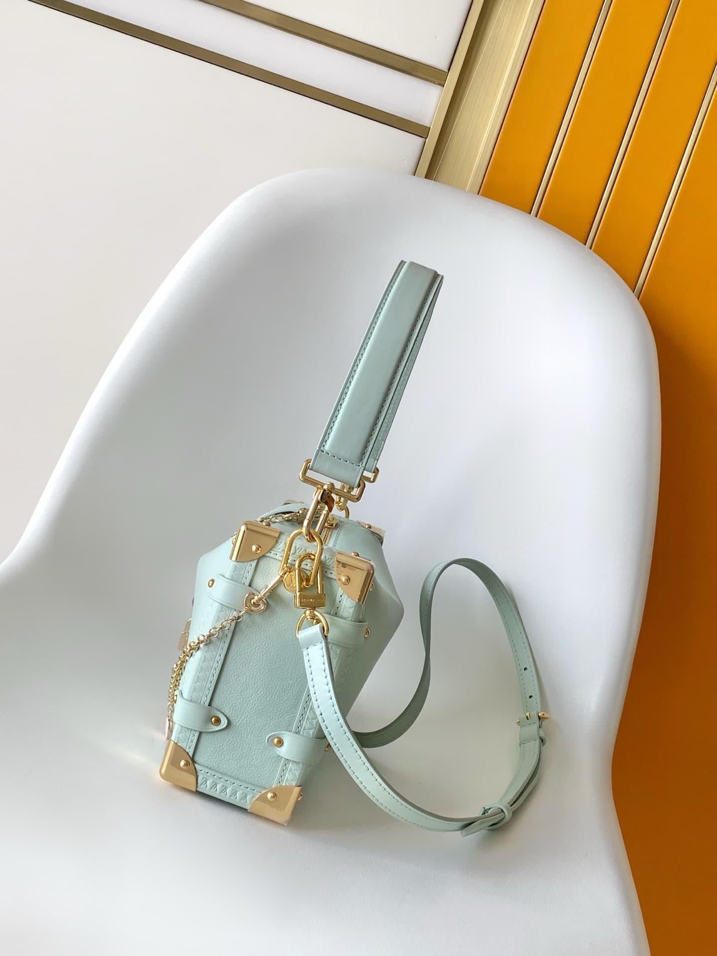 2026 LV Confetti Shoulder Bag M27449 Size:19*12.5*7.5 cm