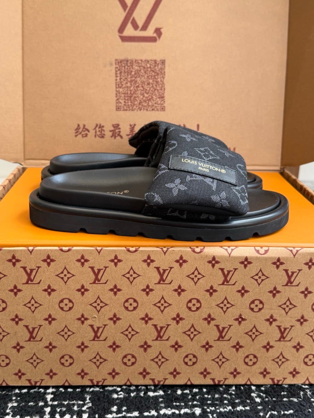 2026 LV Women Slippers