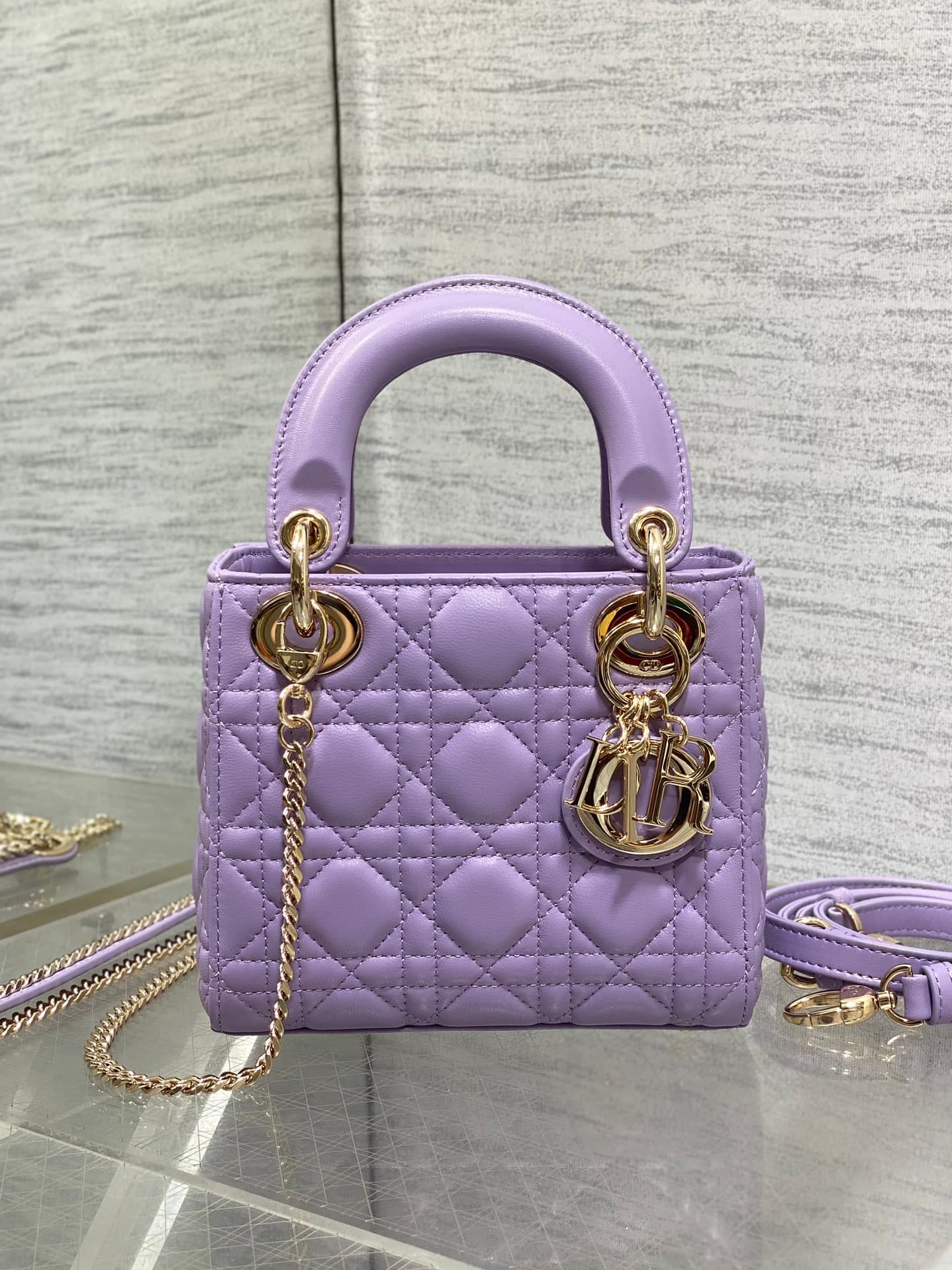 2026 Lady Dior Handbag Size:17*7*15 cm