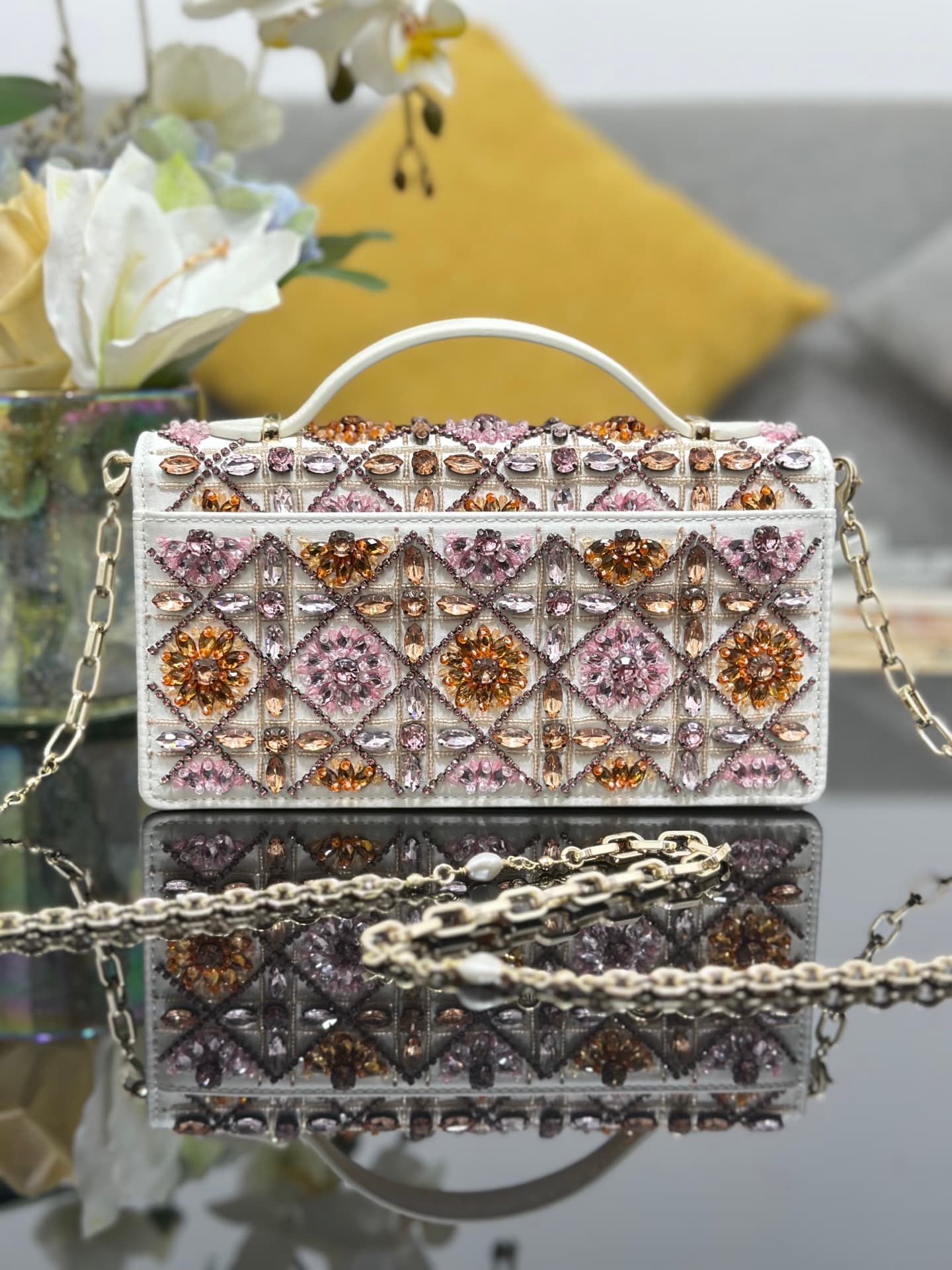 2026 Miss Dior Mini Chain Bag M0997 Size:21*11.5*4 cm
