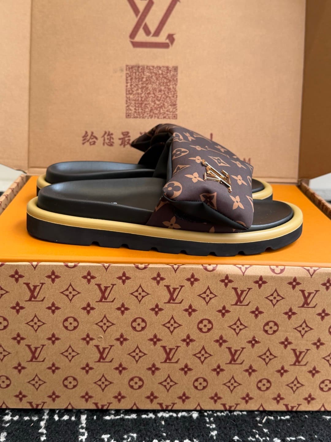 2026 LV Women Slippers