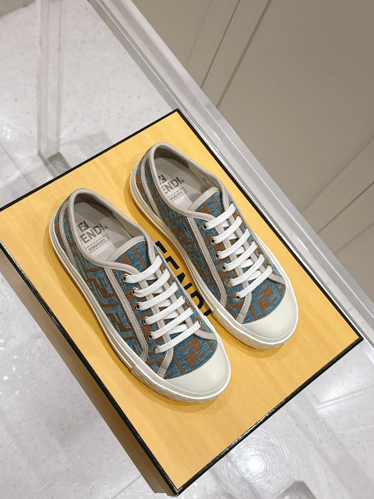 2026 Fendi Men and Women Shoes