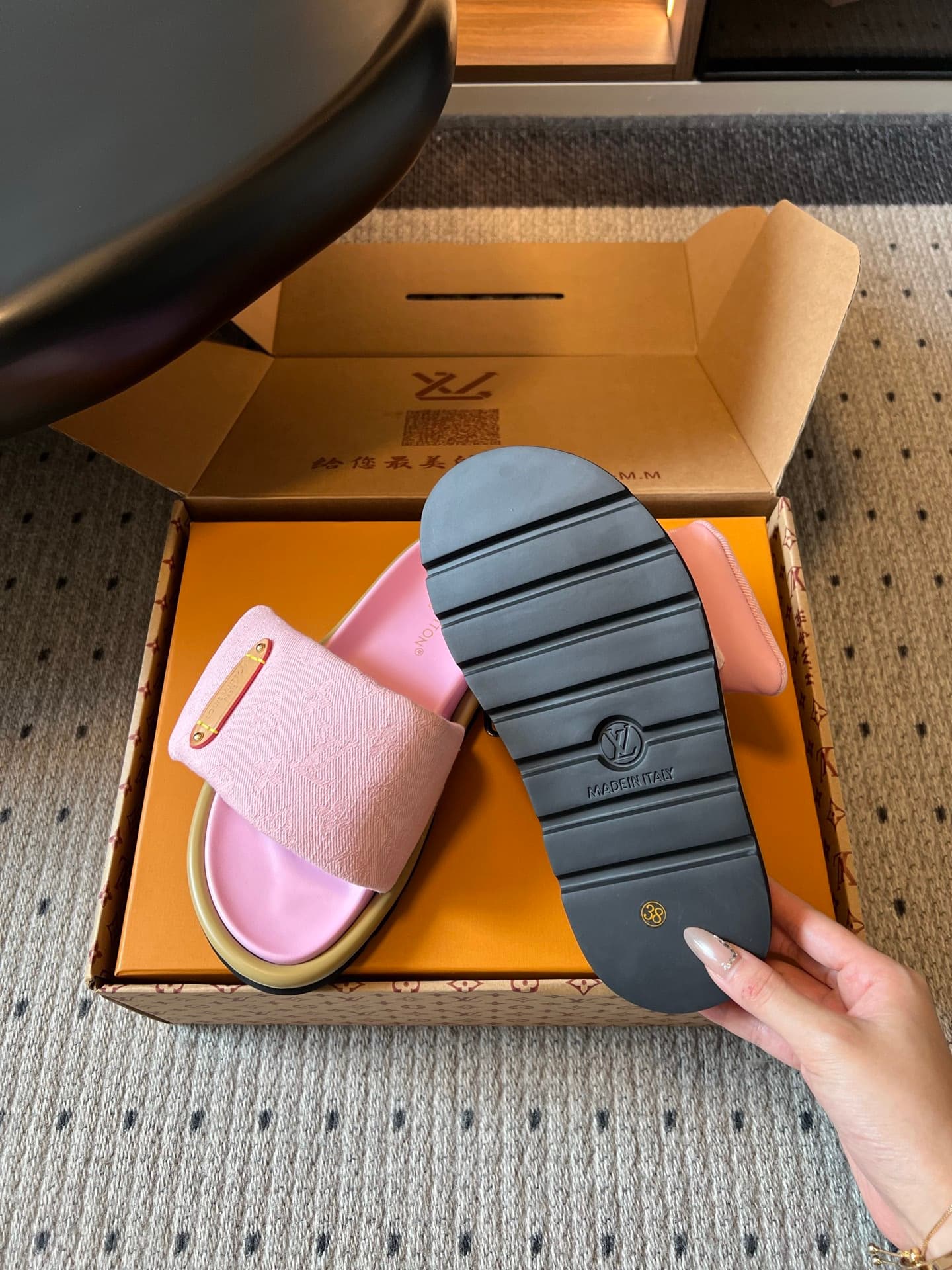 2026 LV Women Slippers