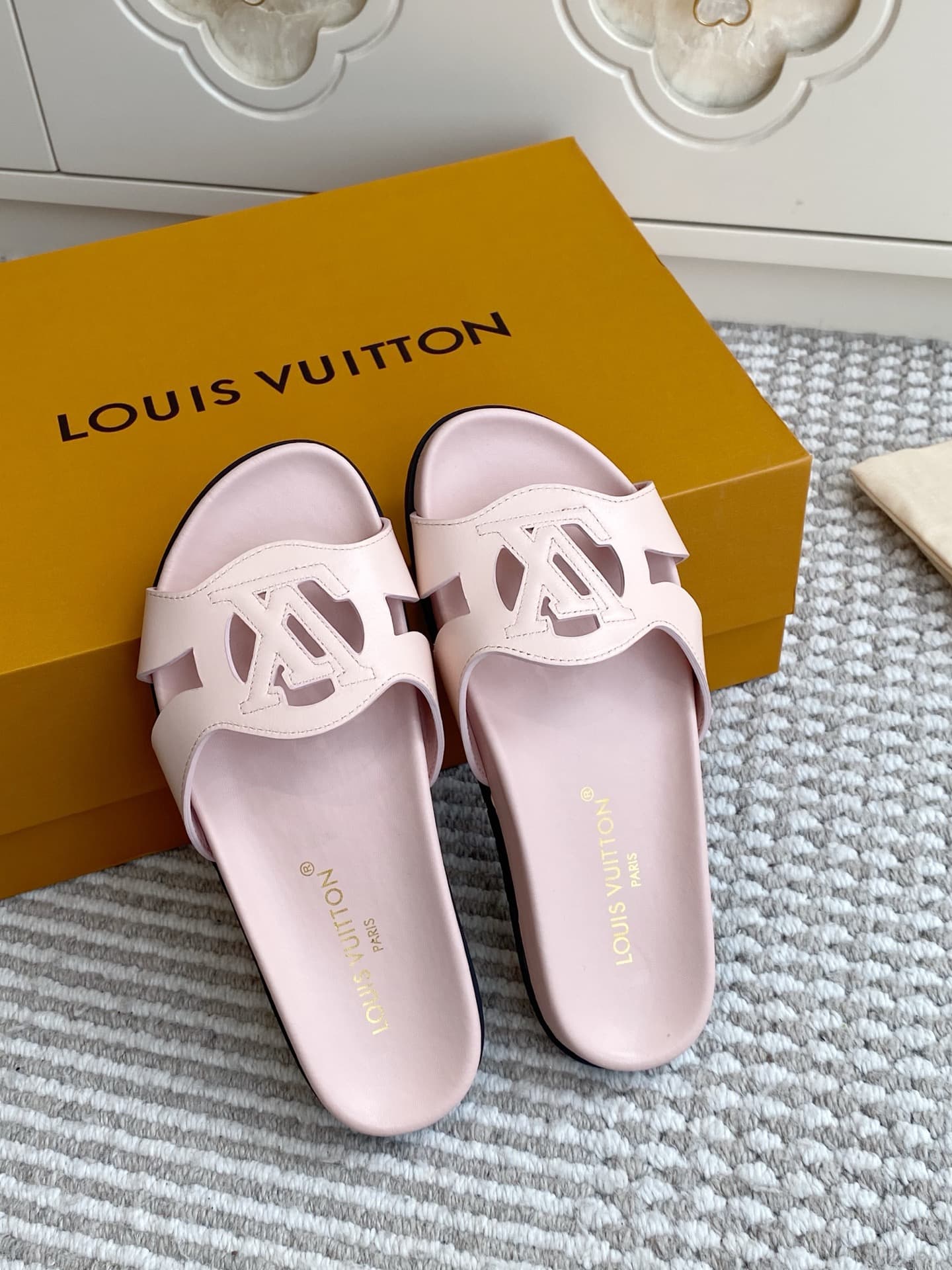 2026 LV Women Slippers