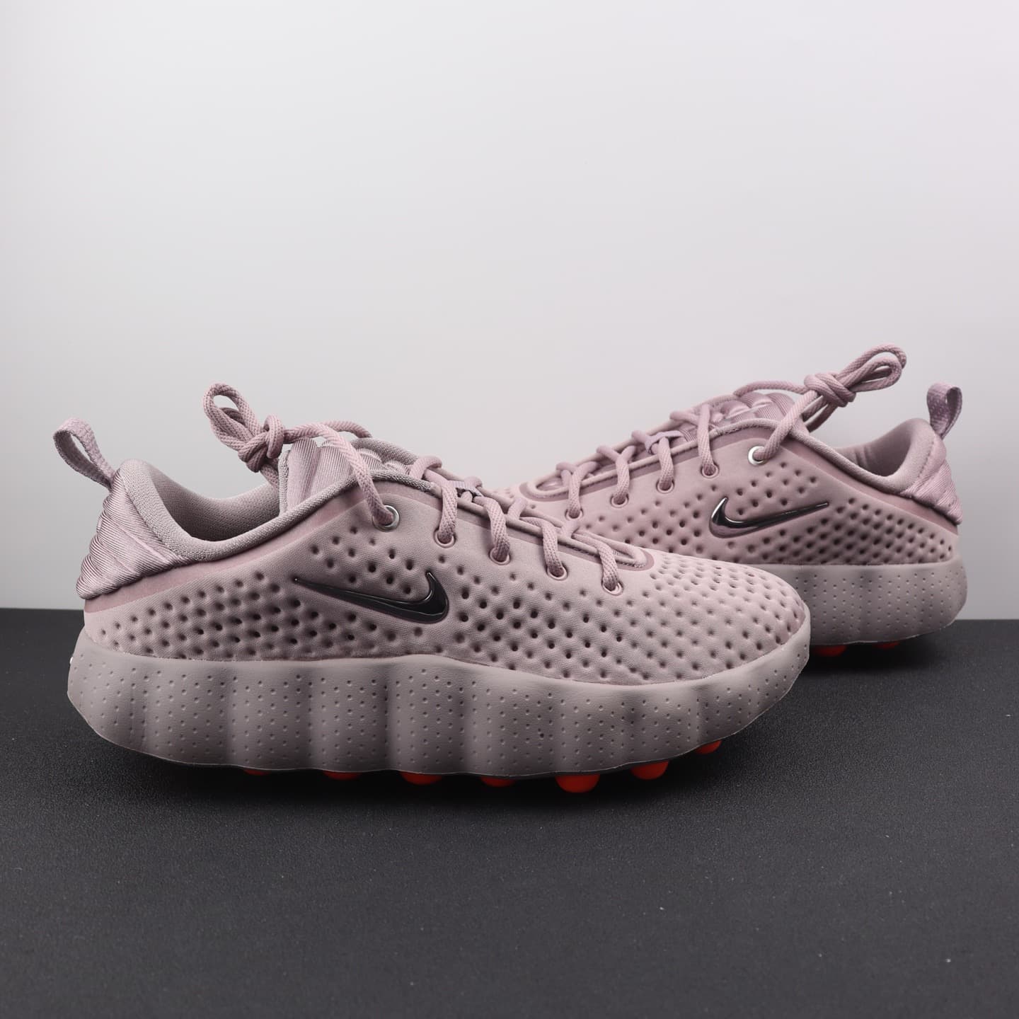 Nike Mind 002