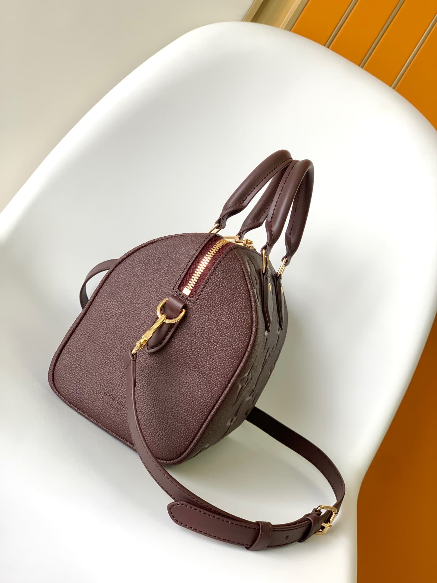 2026 LV Monogram Empreinte Hand Bag M59273 Size:25*19*15 cm
