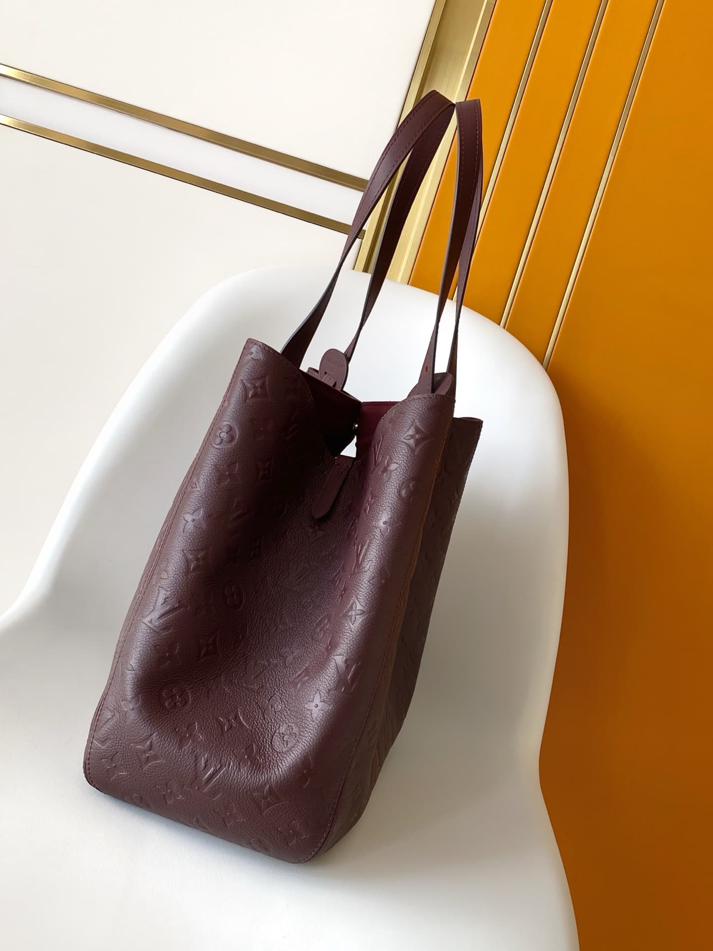 2026 LV Monogram Empreinte Handbag M25888 Size:40*22*15 cm
