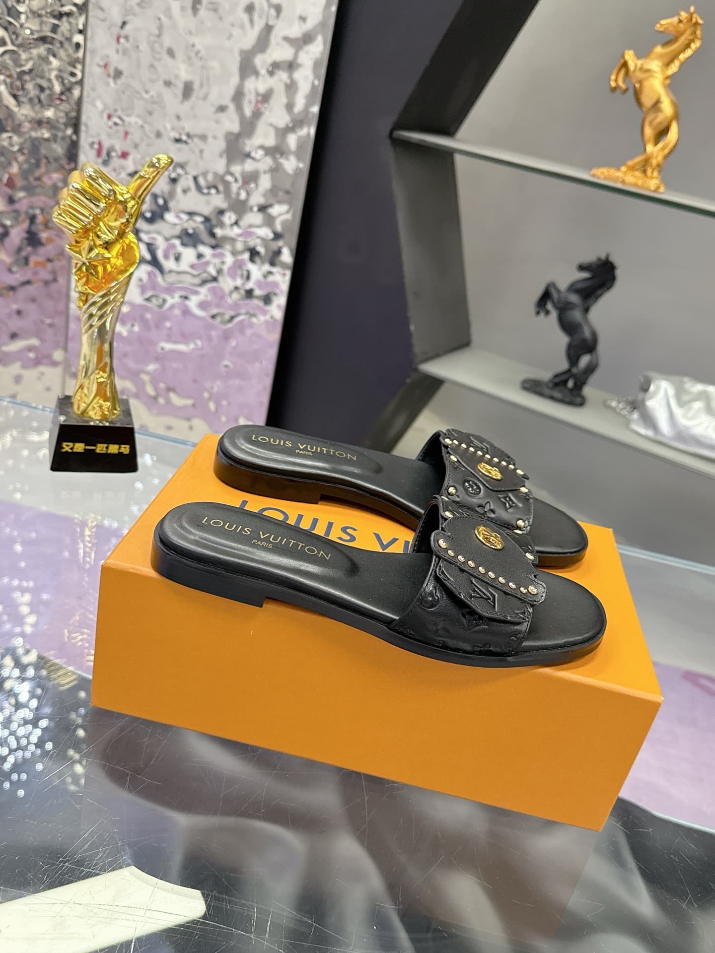 2026 LV Women Slippers