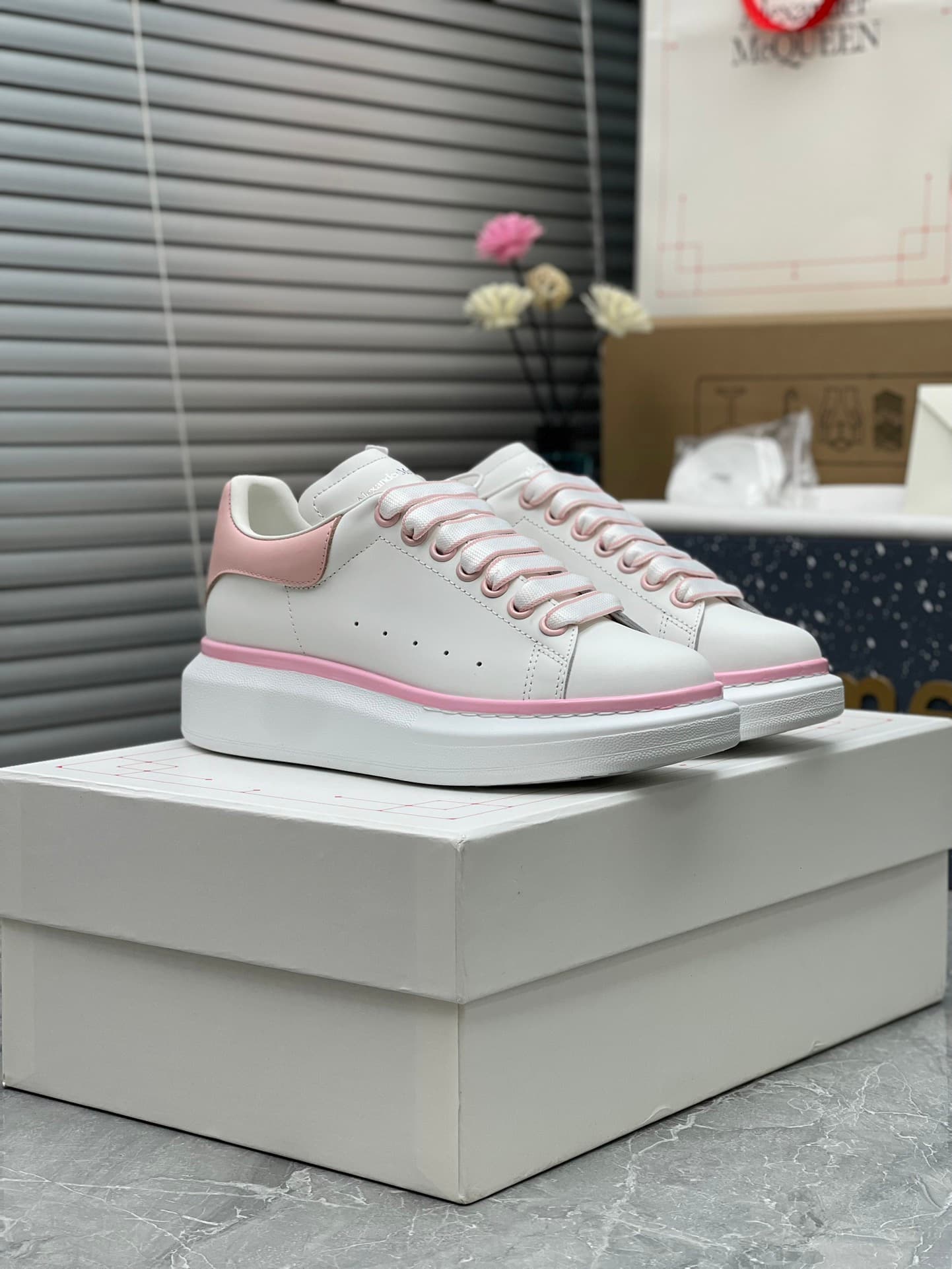 2026 Alexander McQueen Men and Women Shoes