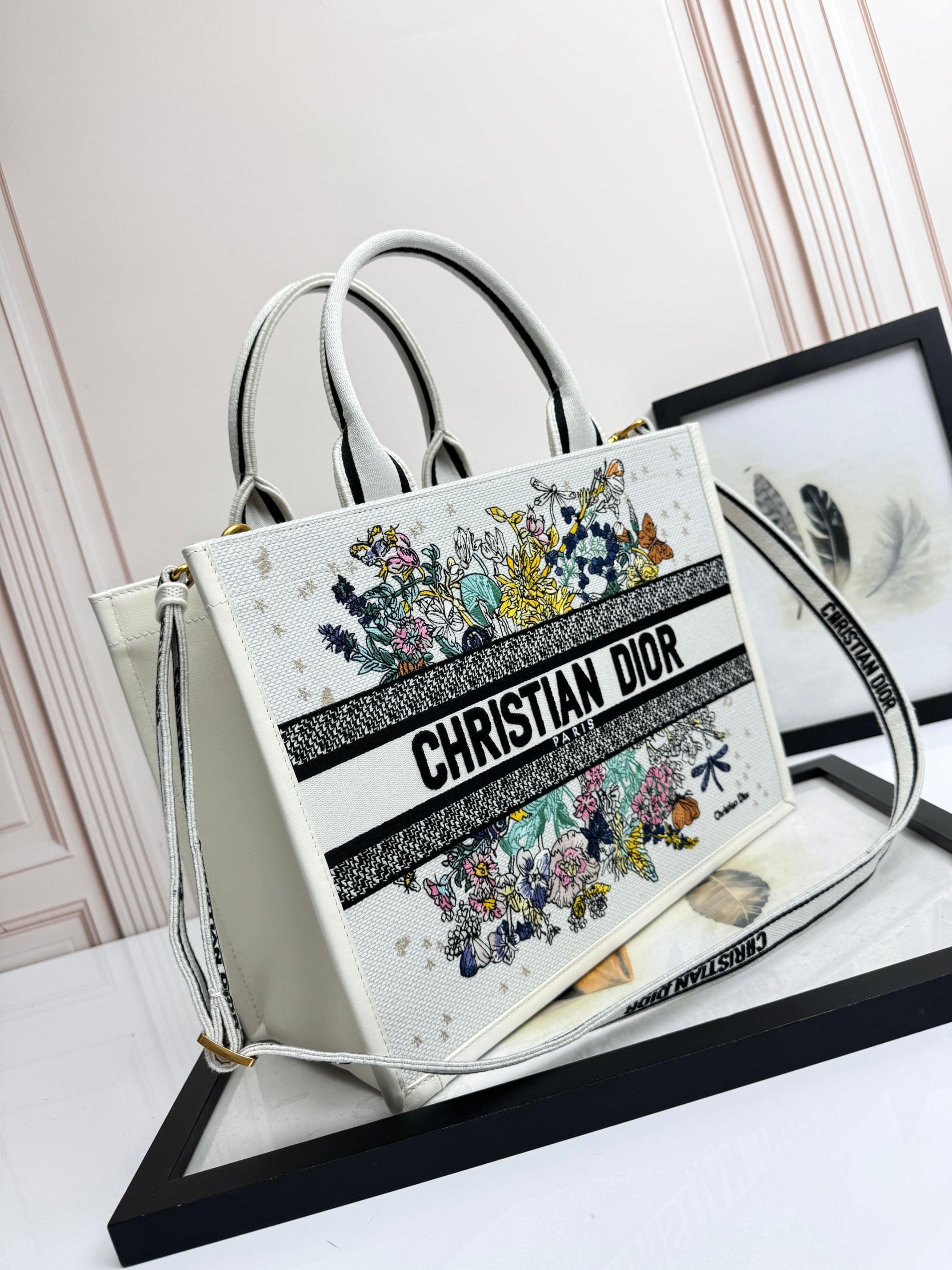 2026 Dior Book Tote Bag Size:36.5*28*17.5 cm