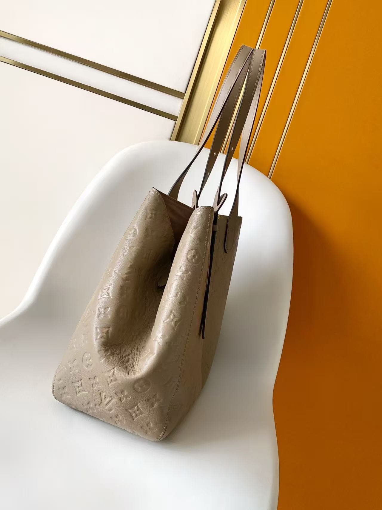2026 LV Monogram Empreinte Hand Bag M25890 Size:40*22*15 cm