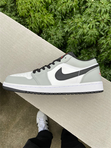 Nike Air Jordan 1 Low