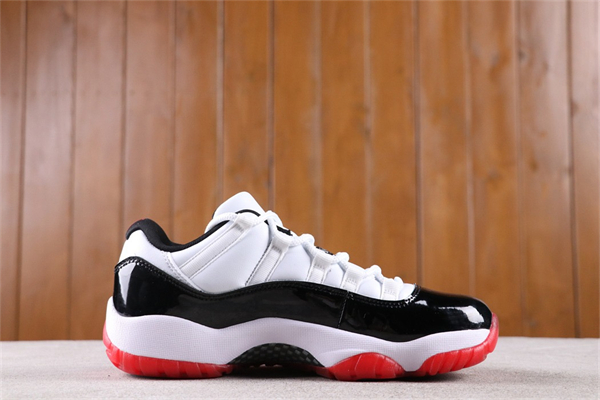PROMOTION Jordan 11 Low White Bred