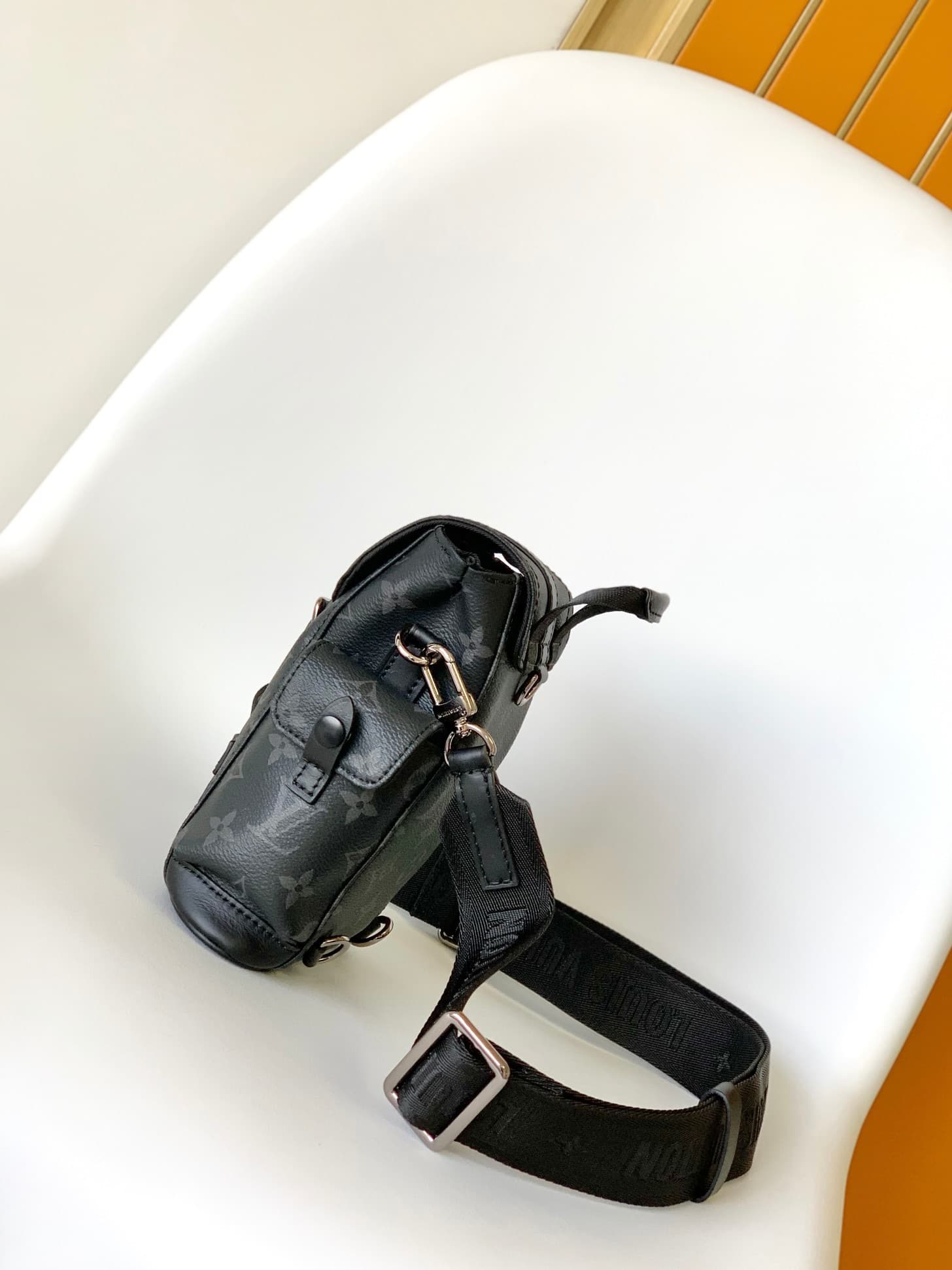 LV Backpack M82769(DM For Price）