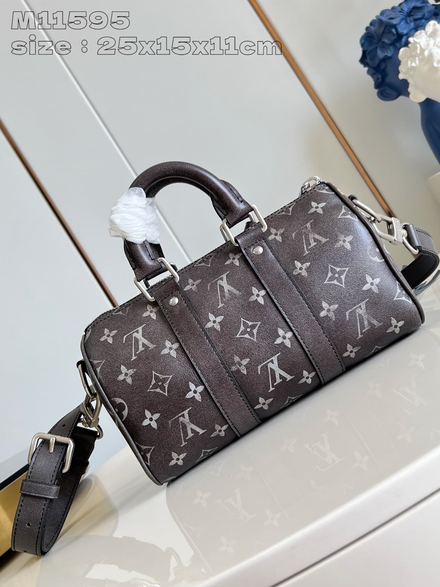 LV Bag Keepall 25 M11595