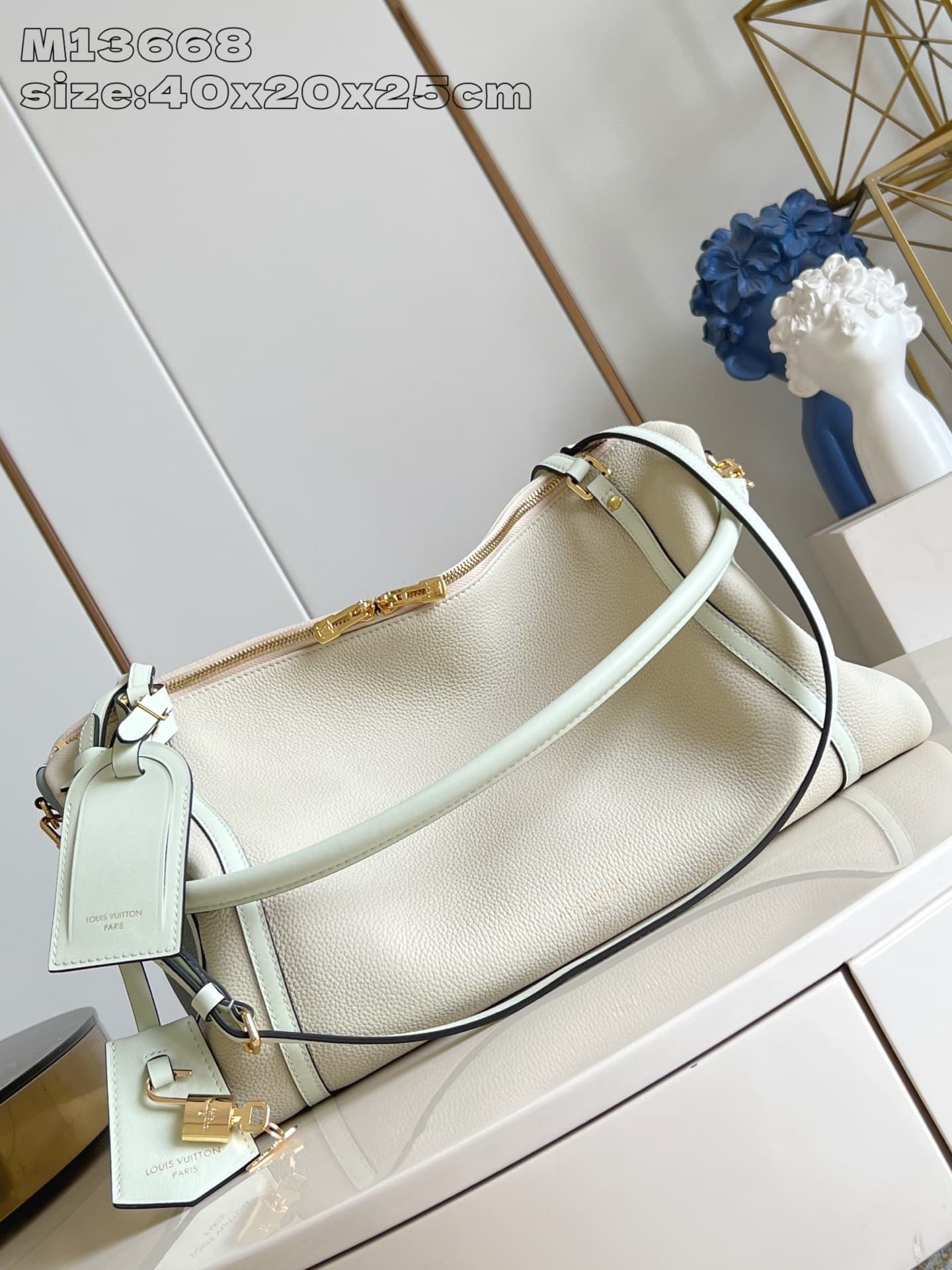 LV Bag Keepall 25 M13668