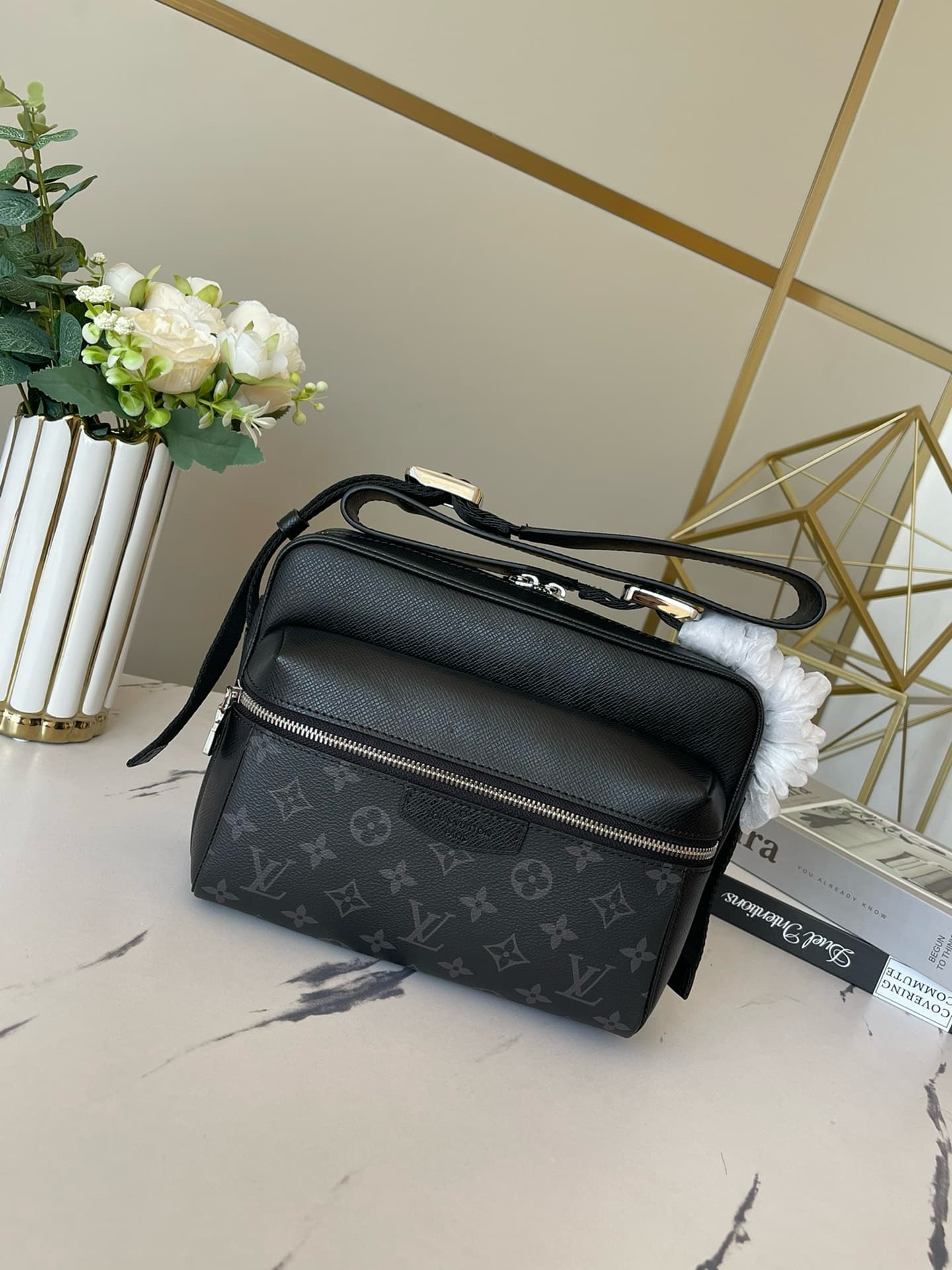 LV Bag Outdoor  M30233