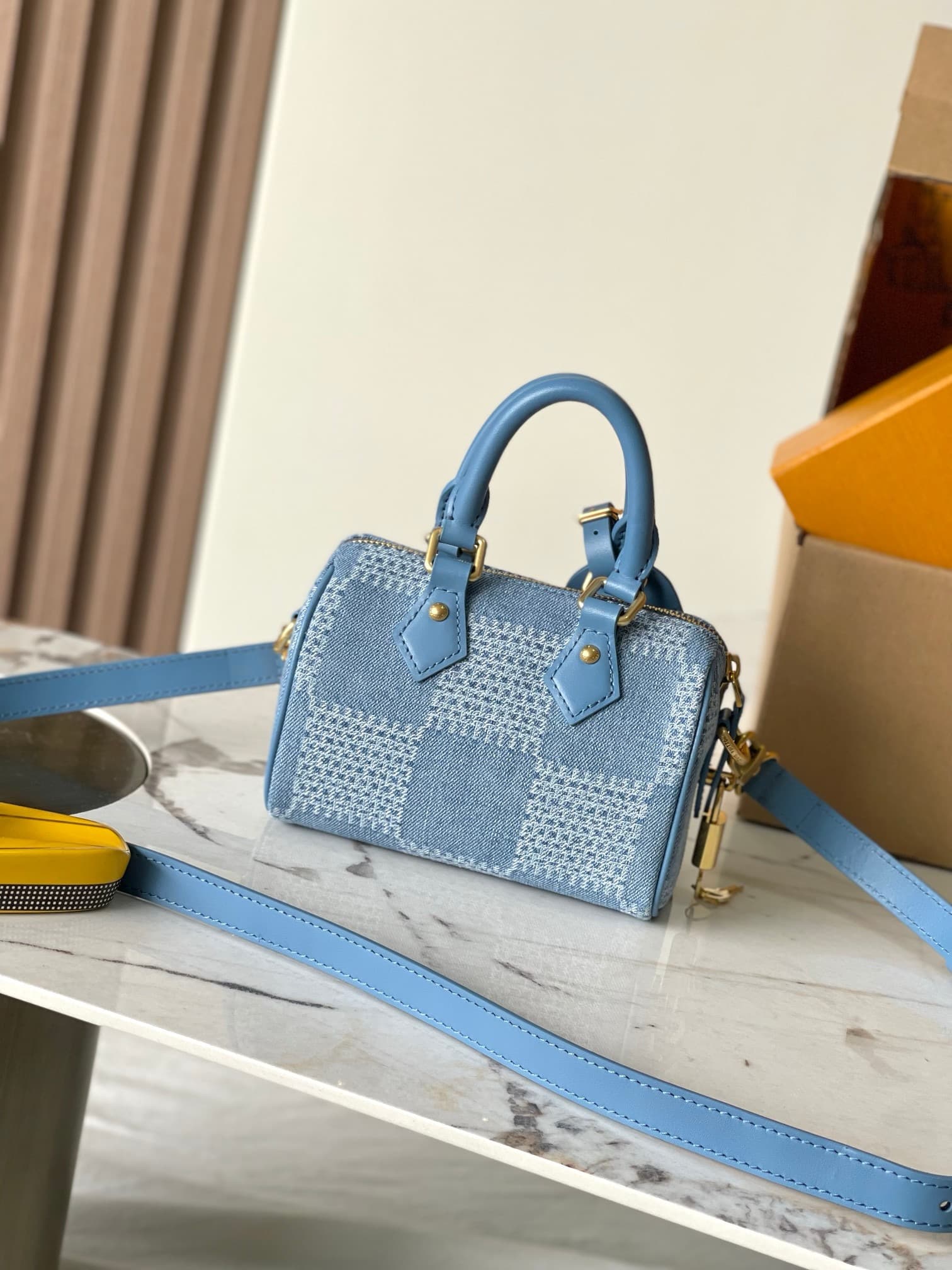 LV Bag Speedy 18 M00208