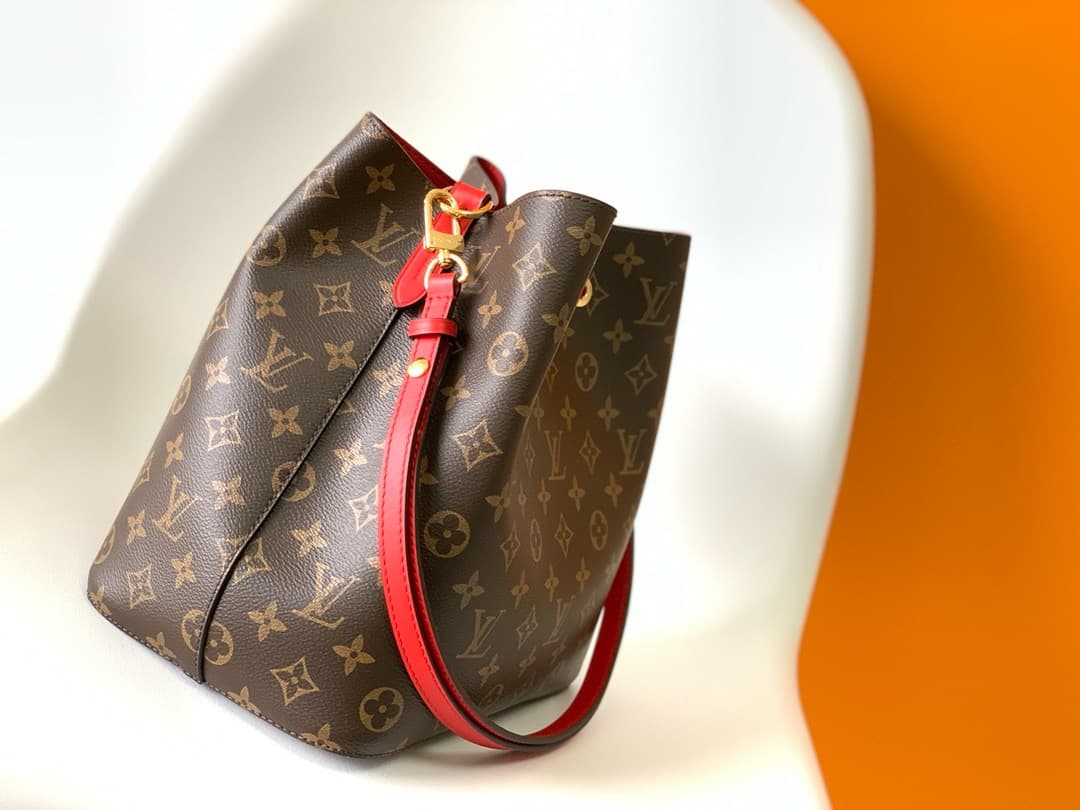 LV Bag Neonoe  M44021