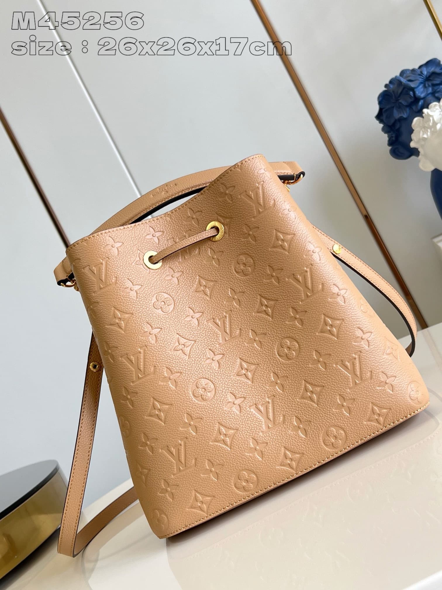 LV Bag Neonoe  M45256