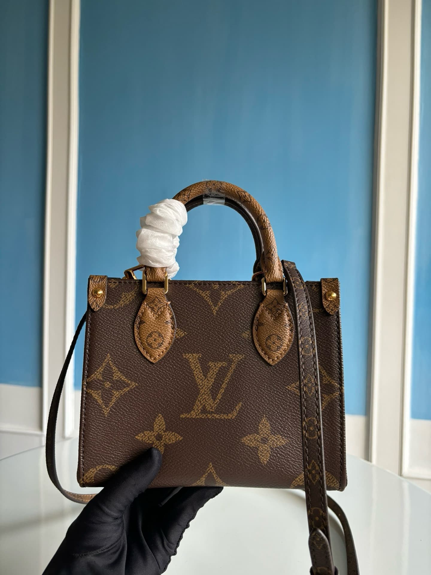 LV HandBag Onthego M46839