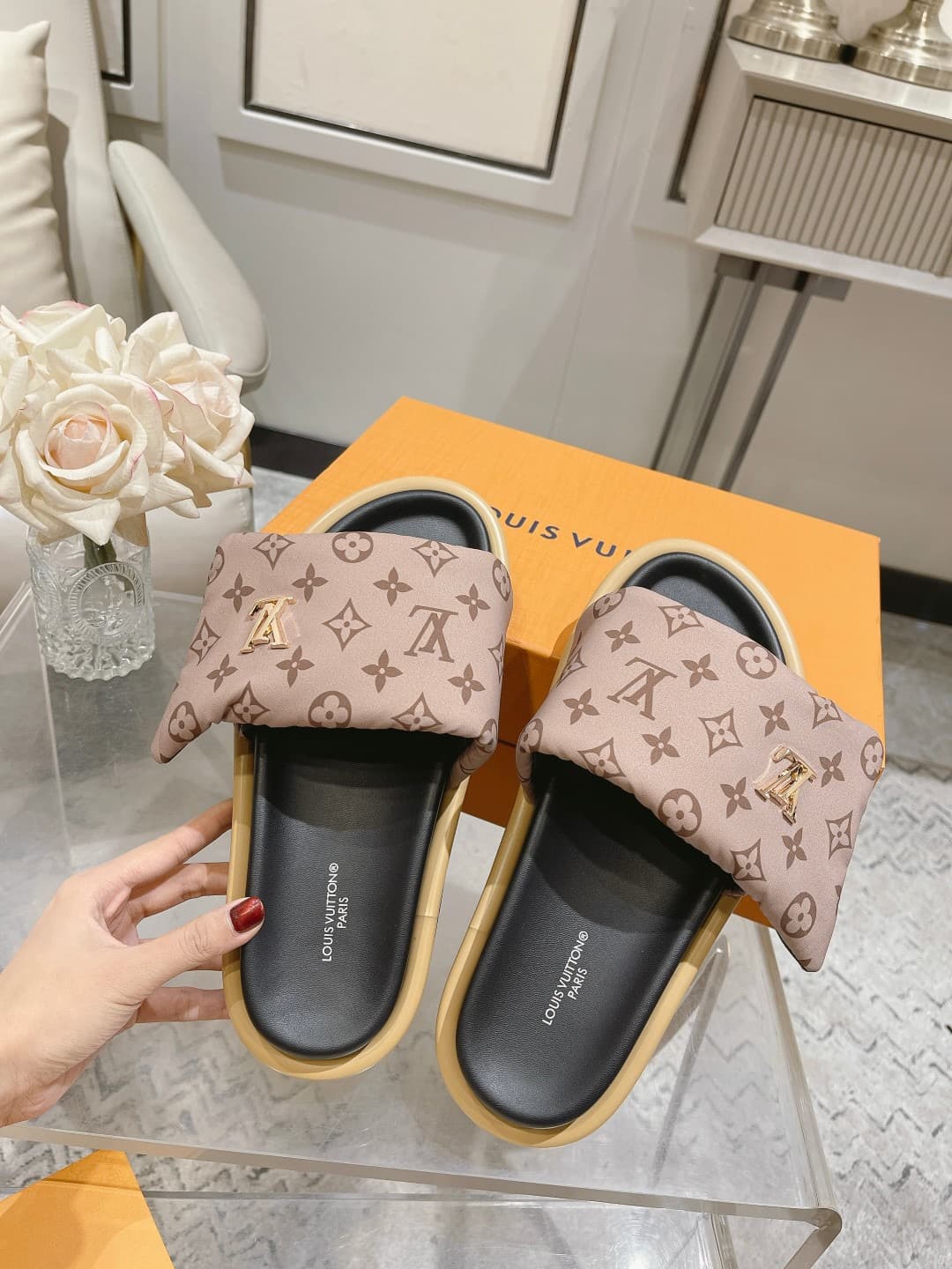 LV Slipper