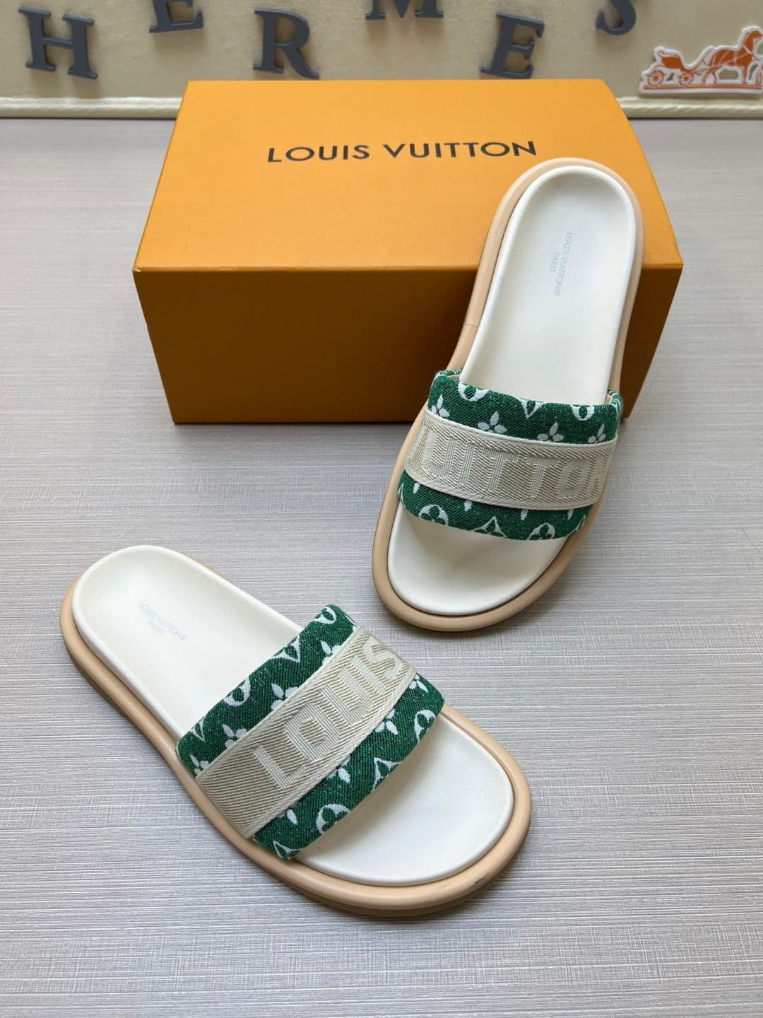 LV Couple Slipper