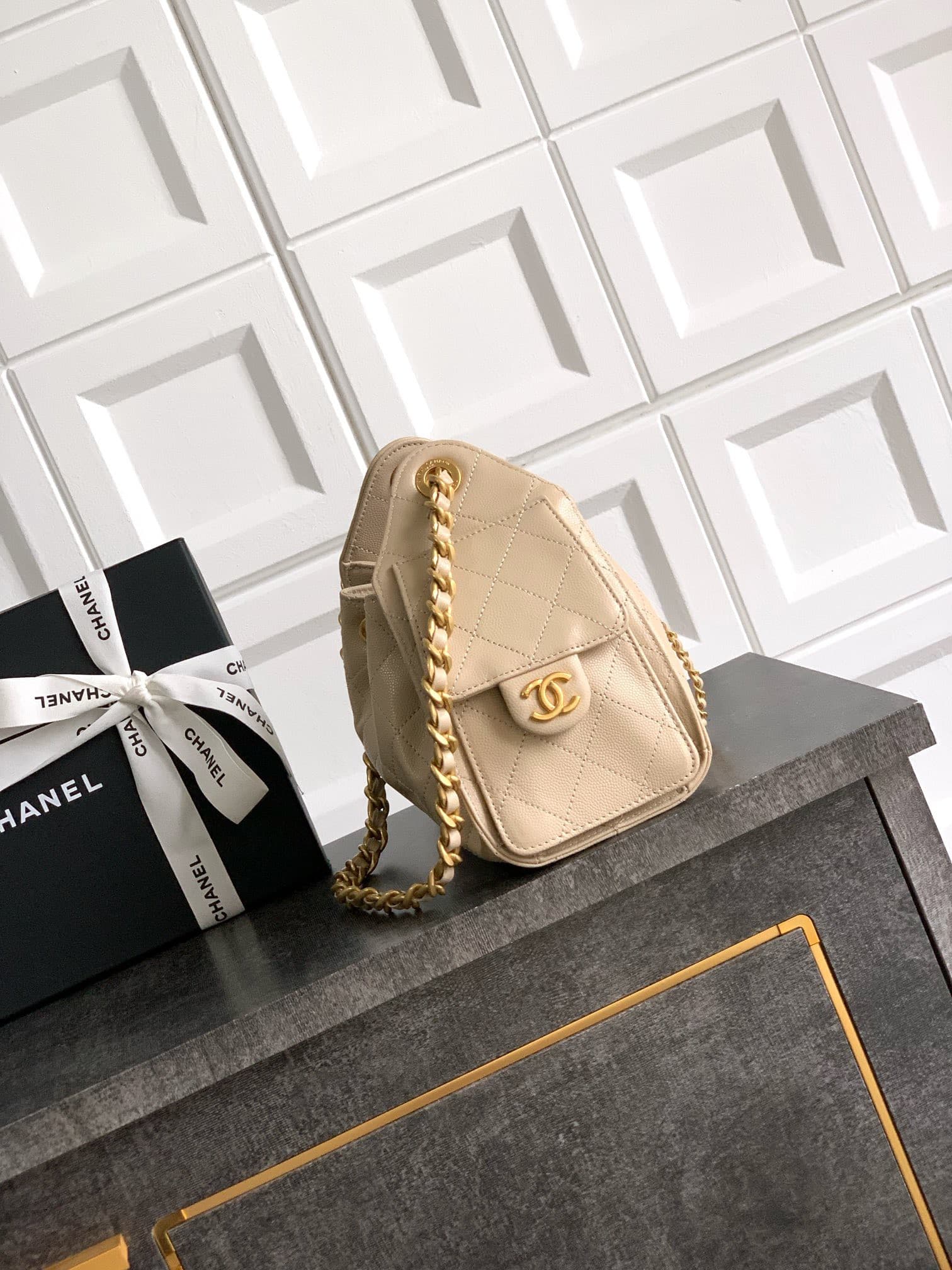 Chanel 25 Bag AS5631