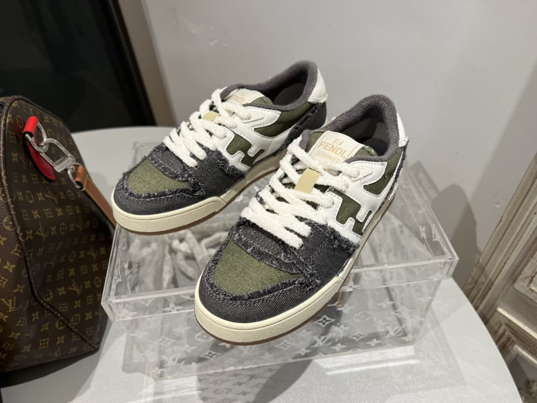 Fendi Couple Shoes