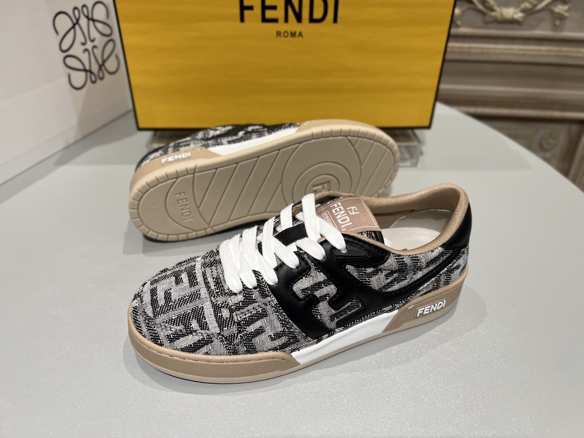 Fendi Couple Shoes