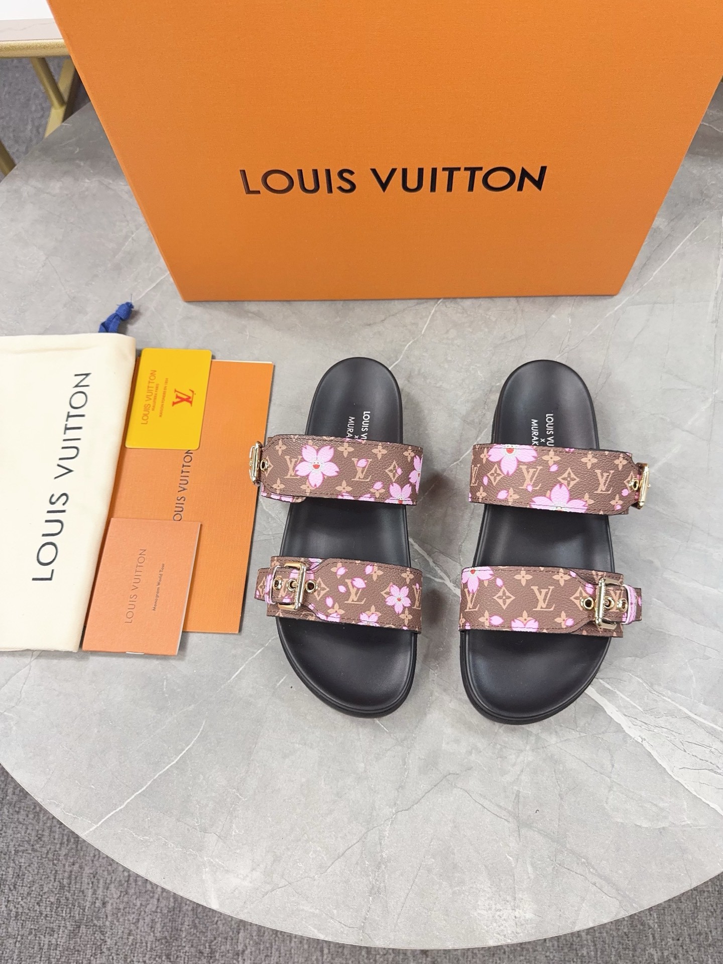 LV Couple Slipper