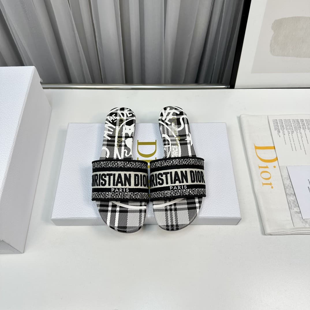 Dior Woman Slippers