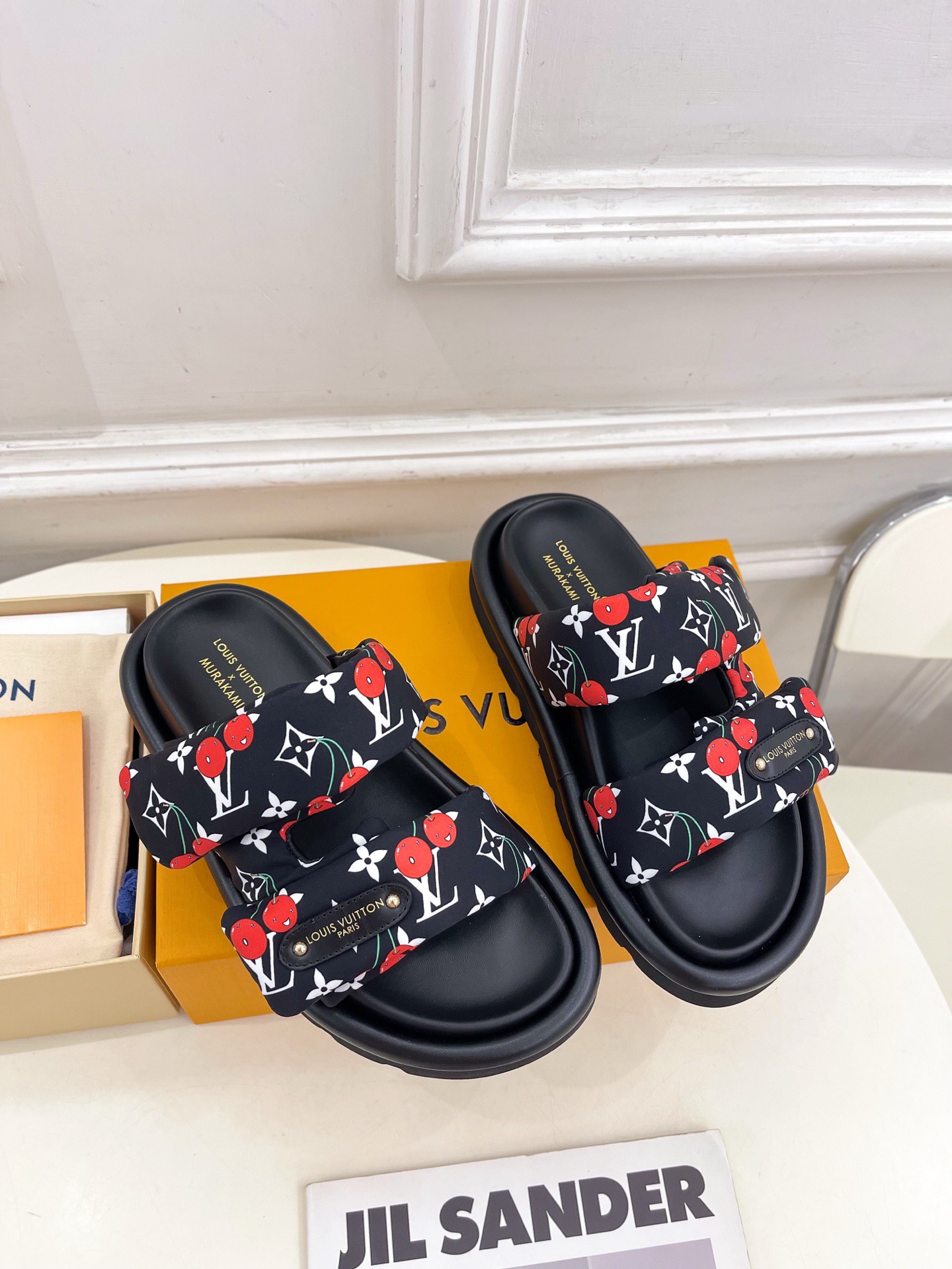 LV Couple Slipper