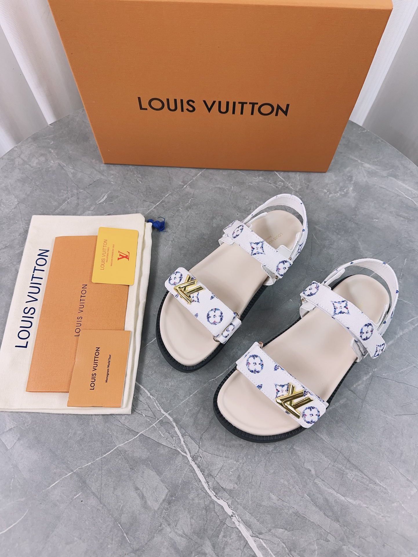 LV Couple Slipper