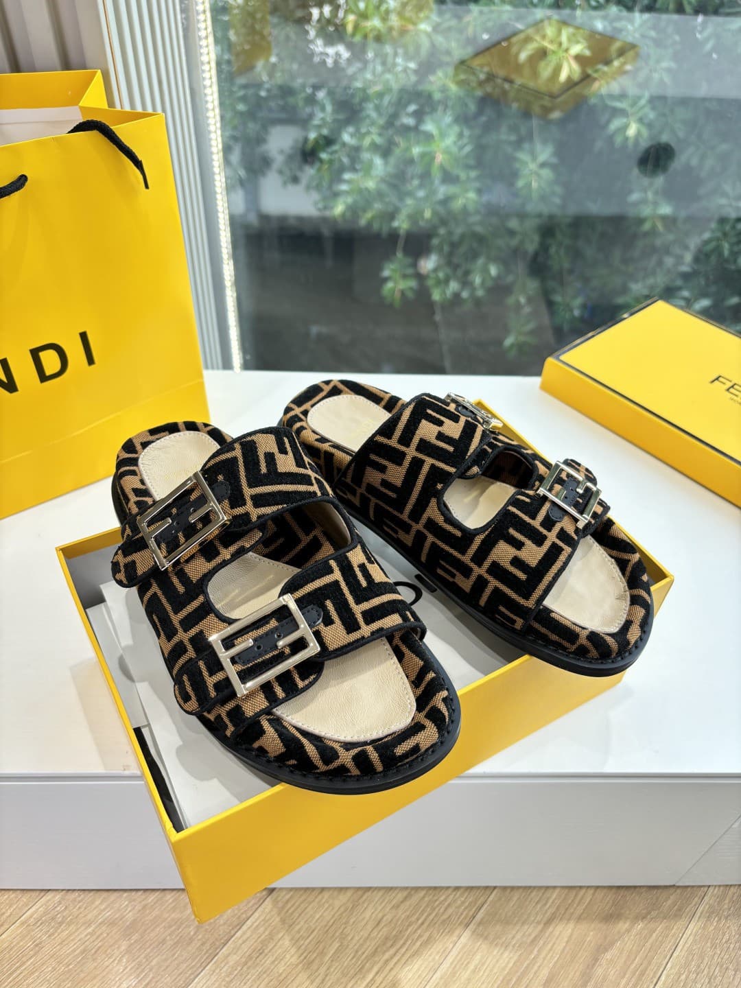 Fendi Couple Slippers