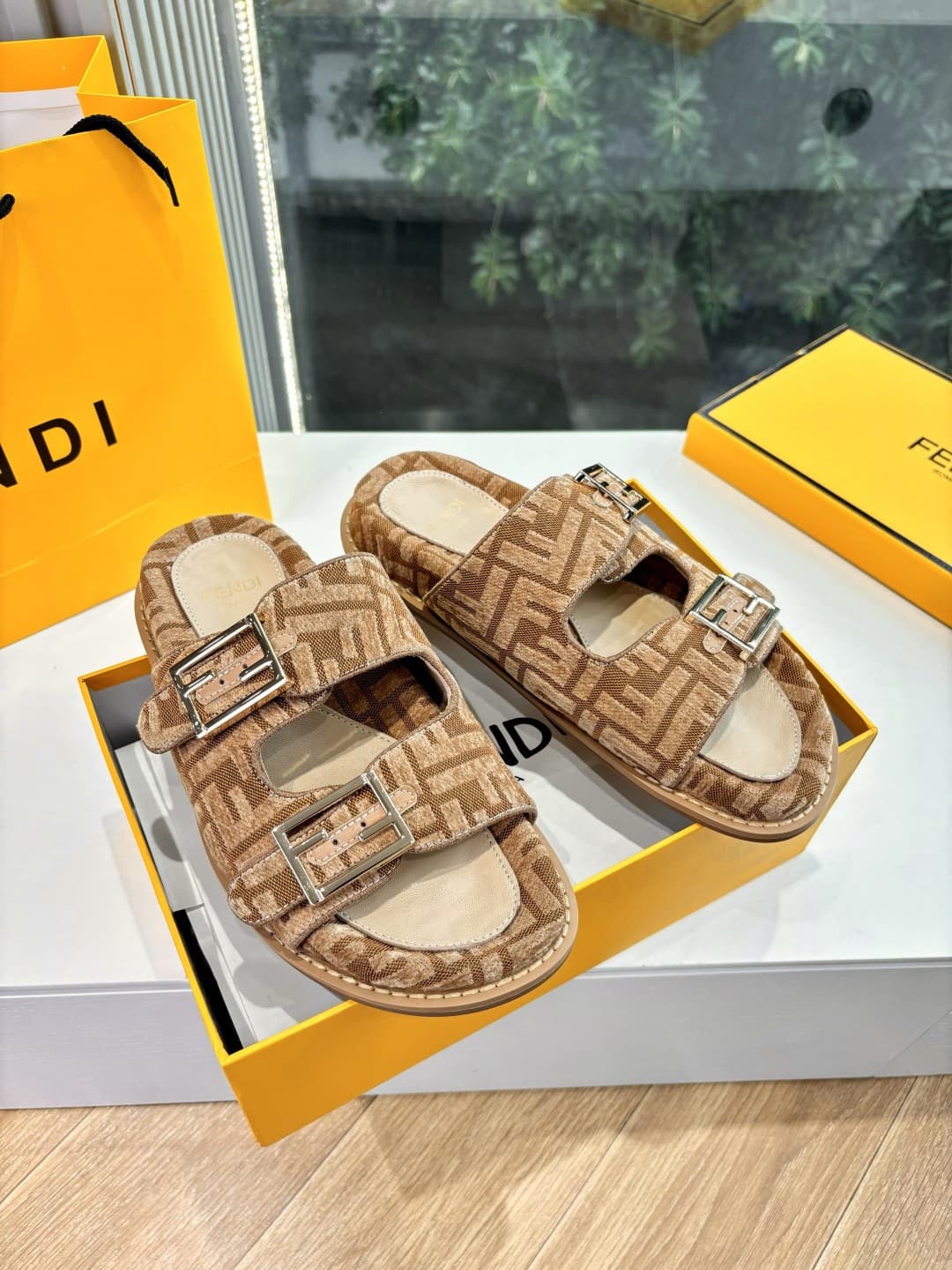 Fendi Couple Slippers