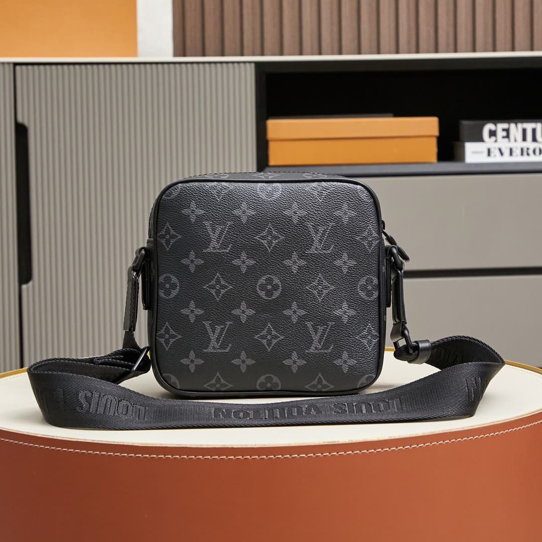LV Bag M12518