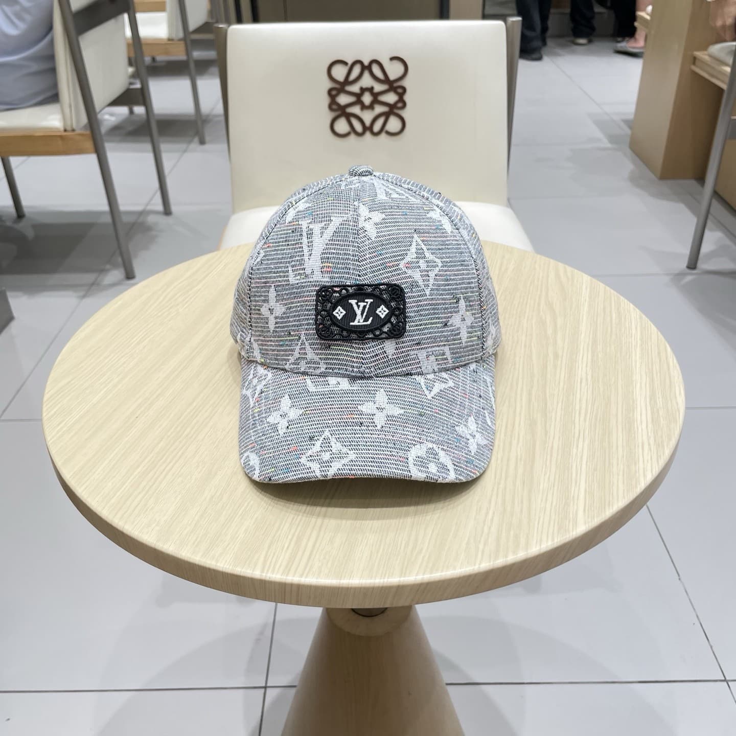 LV Cap