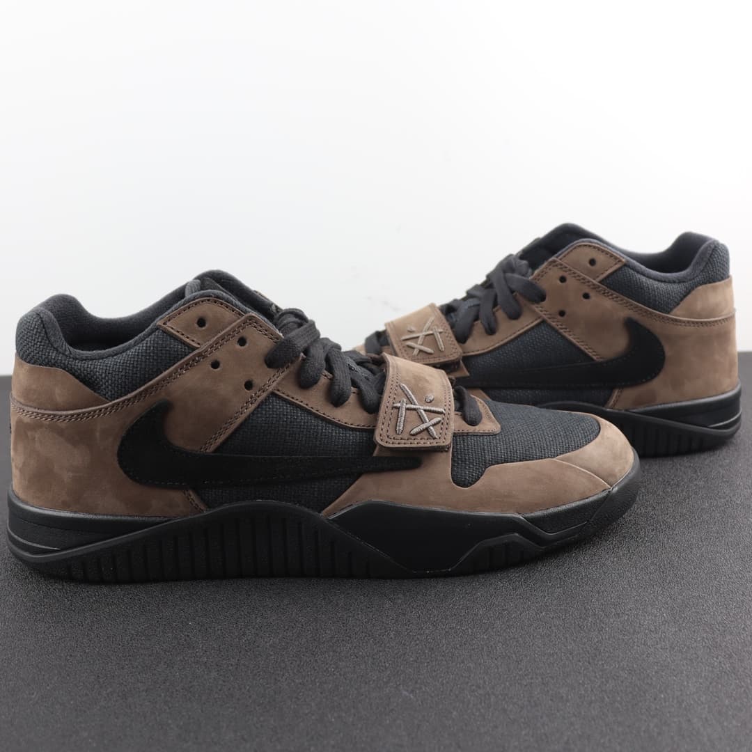 Travis Scott  x Jordan Jumpman